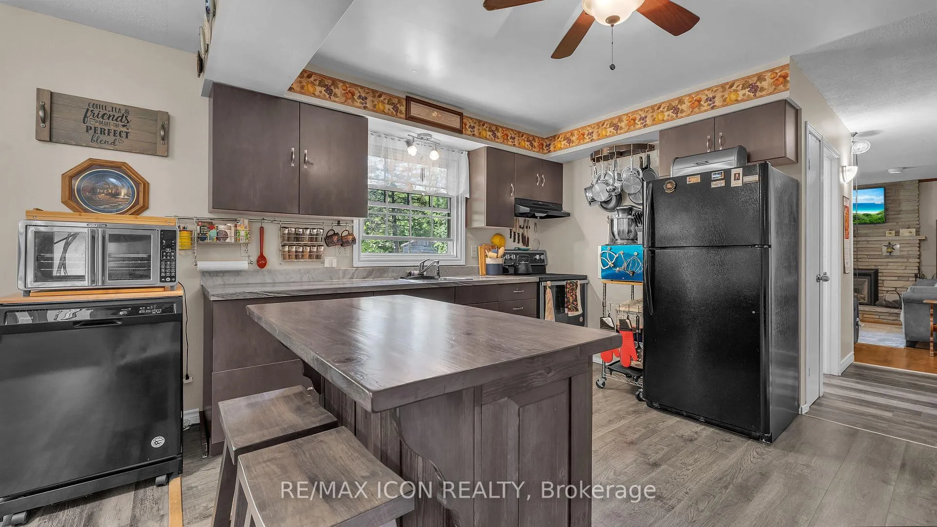 Photo 7 of 189 Bethany Street N, North Middlesex, Parkhill — HOMEH