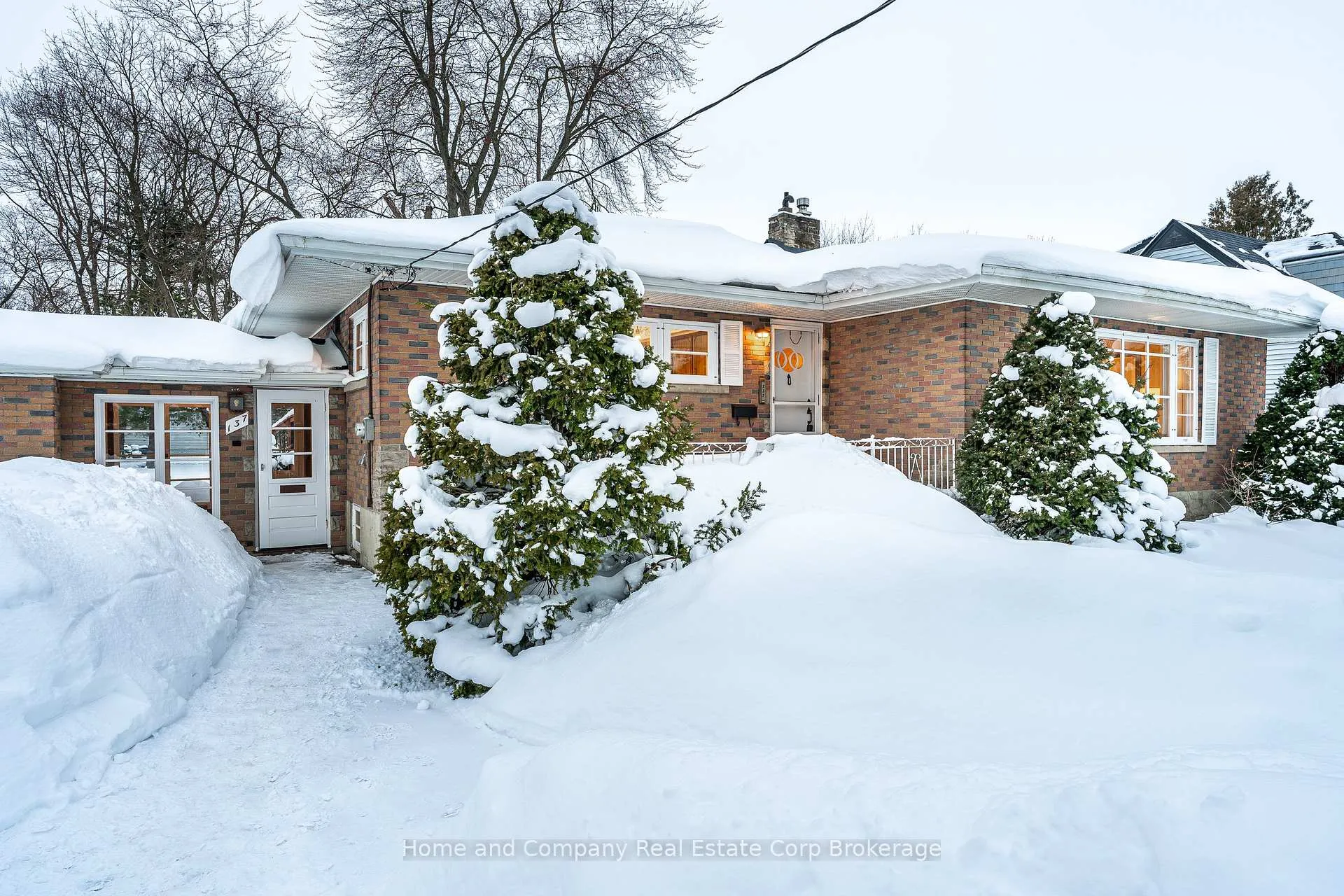 Photo 2 of 137 Britannia Street, Stratford — HOMEH