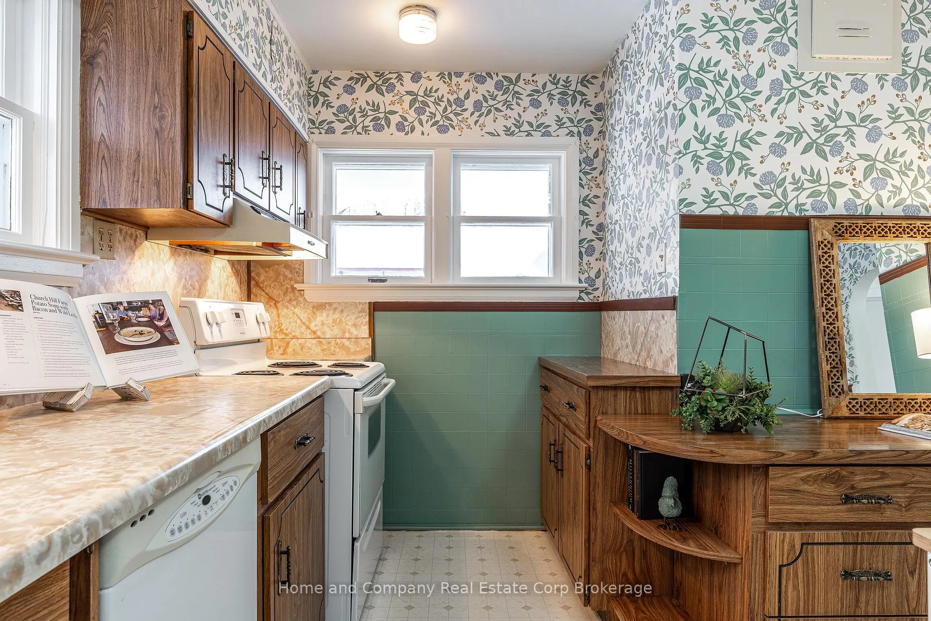 Photo 17 of 137 Britannia Street, Stratford — HOMEH