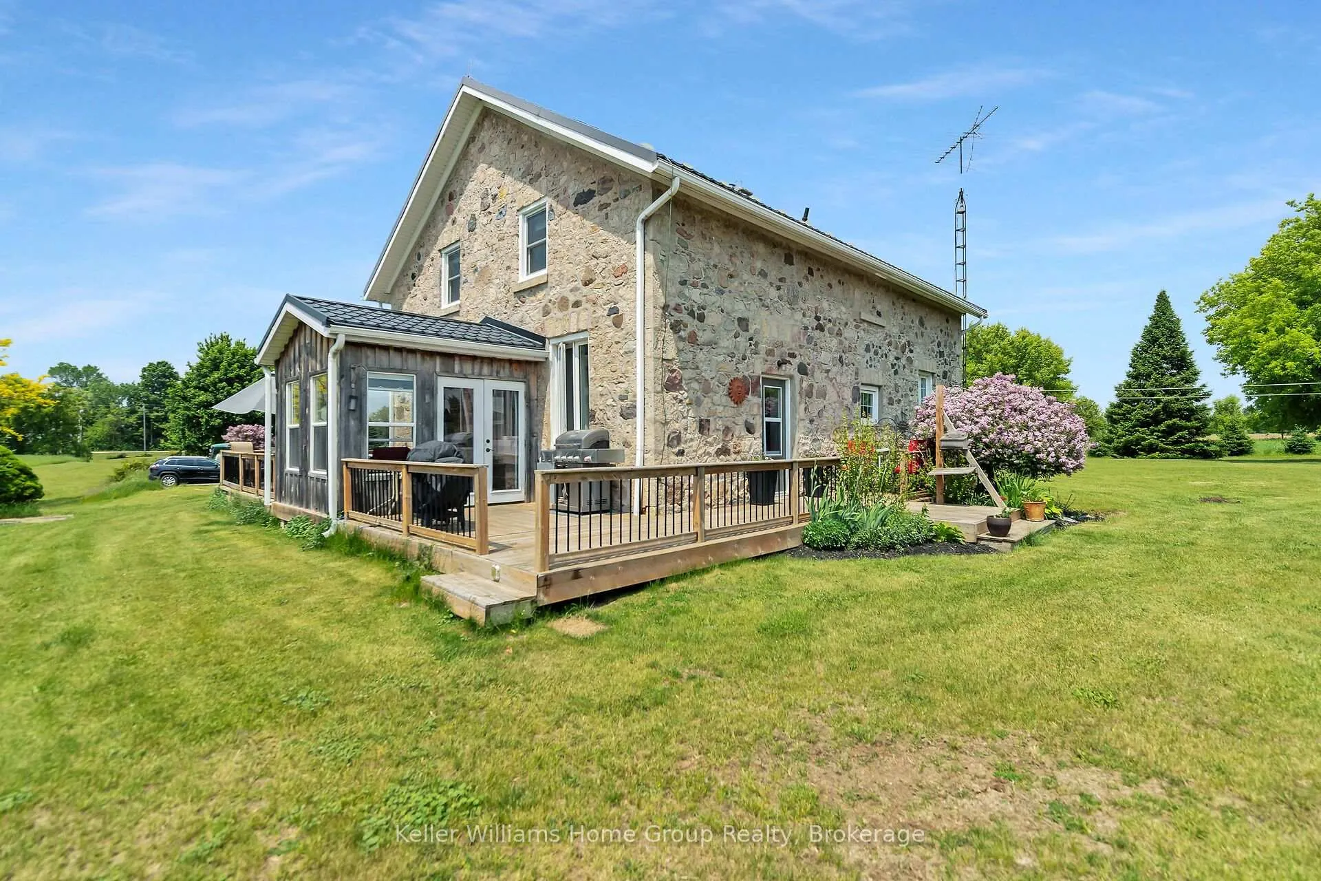 Photo 8 of 4661 Sideroad 10 North Side Road N, Puslinch, Rural Puslinch West — HOMEH