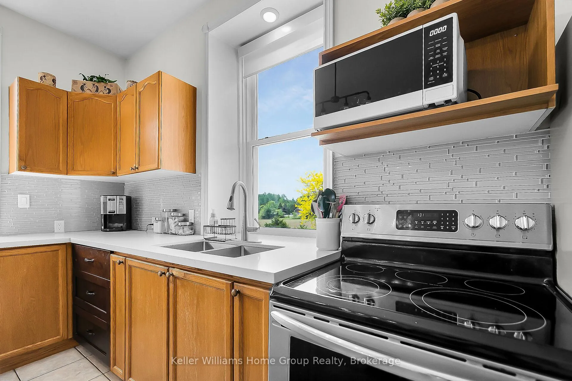 Photo 17 of 4661 Sideroad 10 North Side Road N, Puslinch, Rural Puslinch West — HOMEH