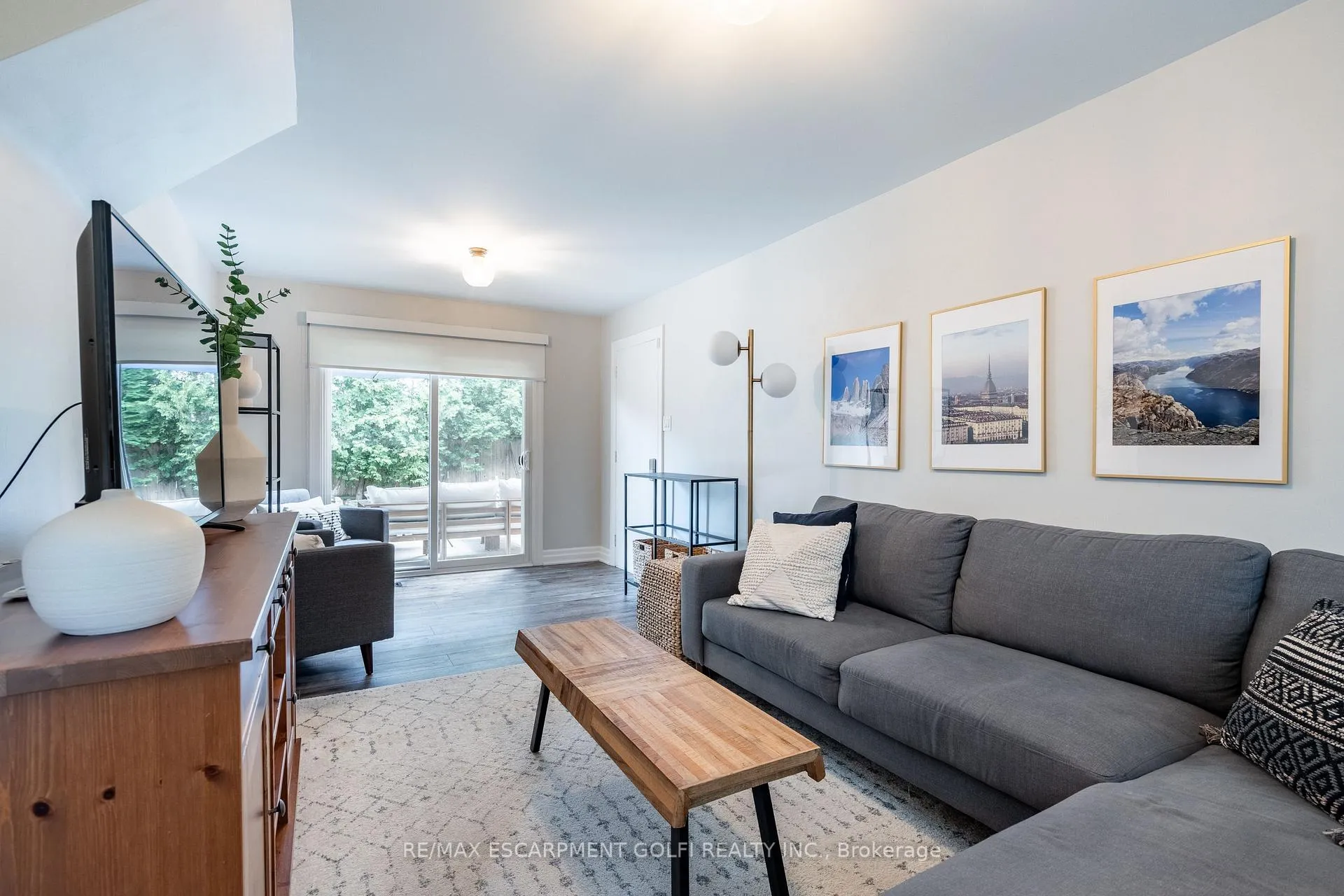Photo 8 of 324 Parkside Drive, Hamilton, Waterdown — HOMEH