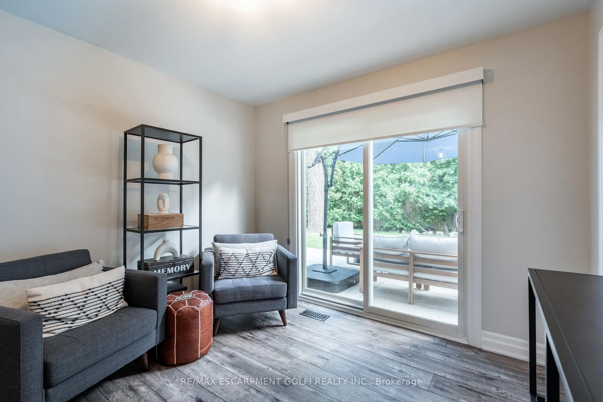 Photo 9 of 324 Parkside Drive, Hamilton, Waterdown — HOMEH