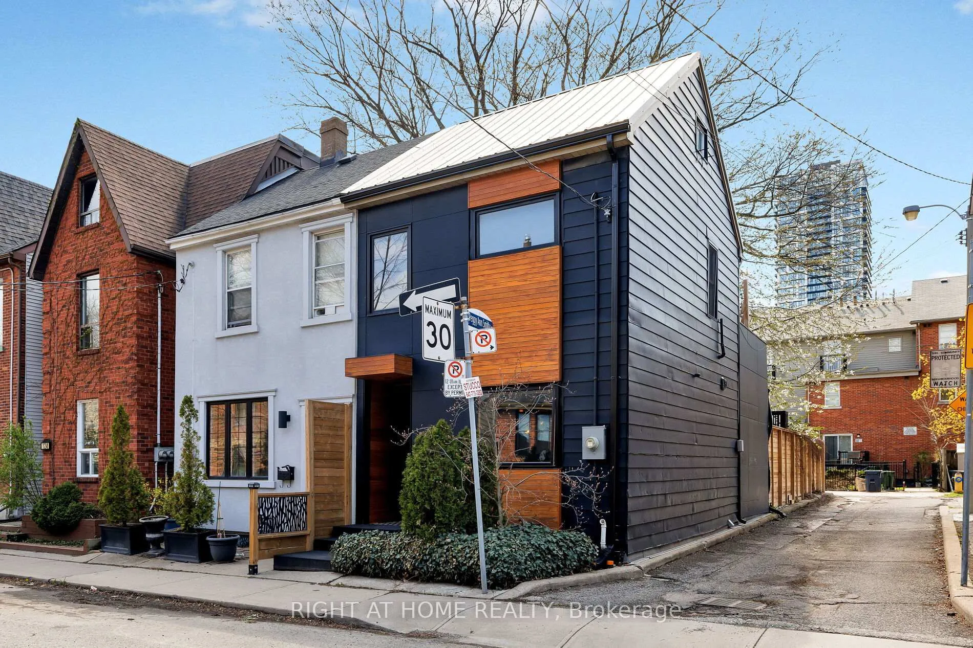 Photo 2 of 128 Hamilton Street, Toronto, South Riverdale — HOMEH