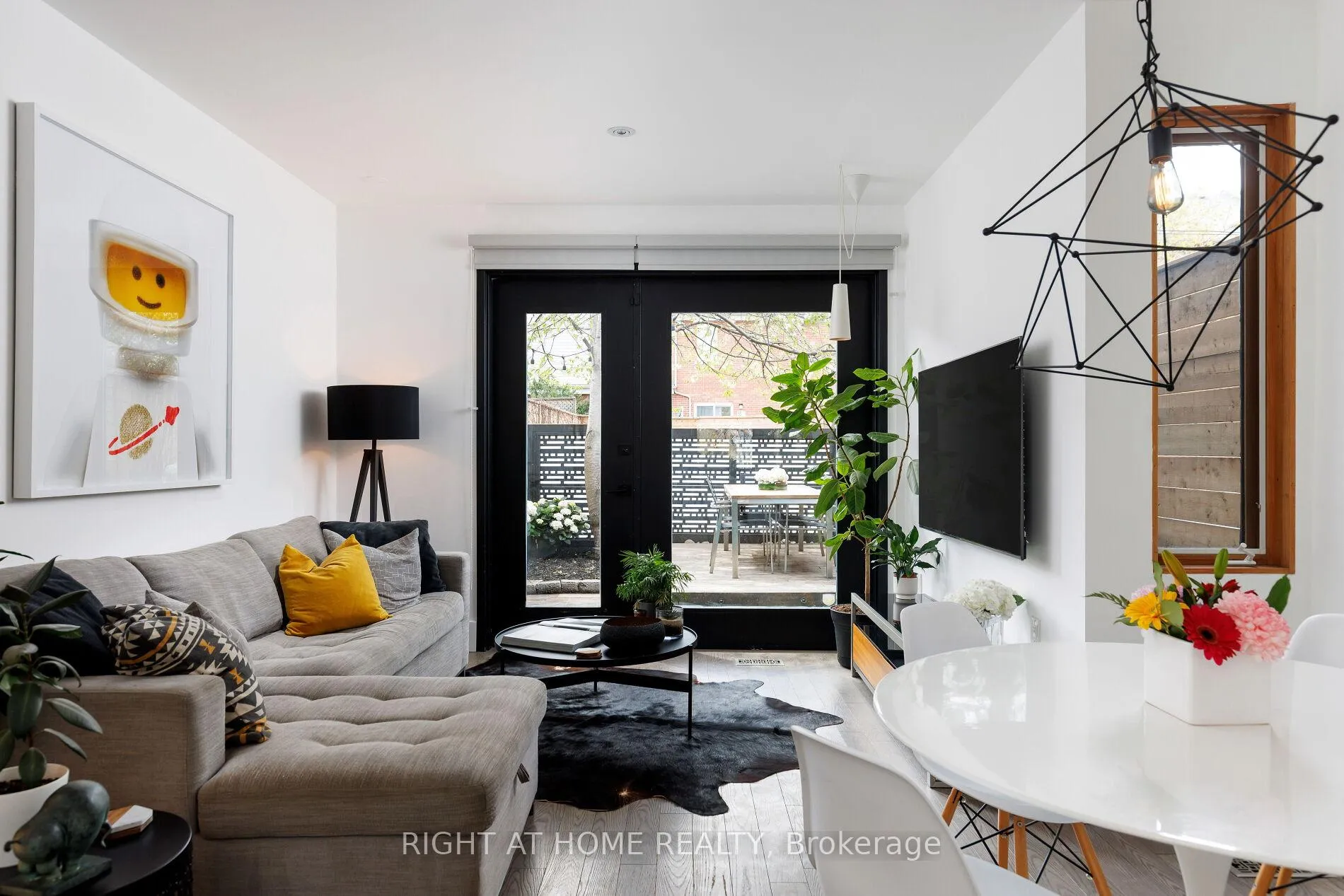 Photo 15 of 128 Hamilton Street, Toronto, South Riverdale — HOMEH