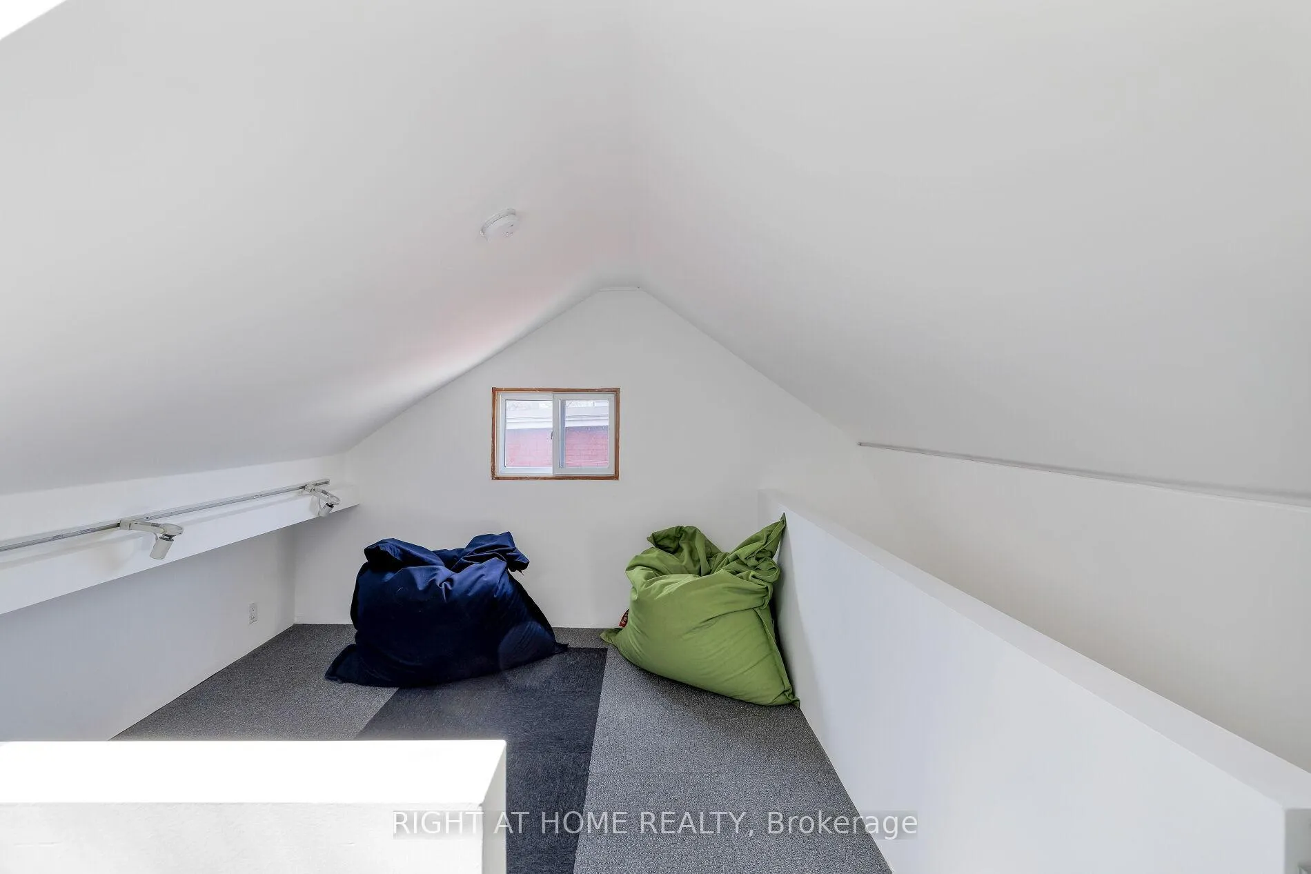 Photo 43 of 128 Hamilton Street, Toronto, South Riverdale — HOMEH