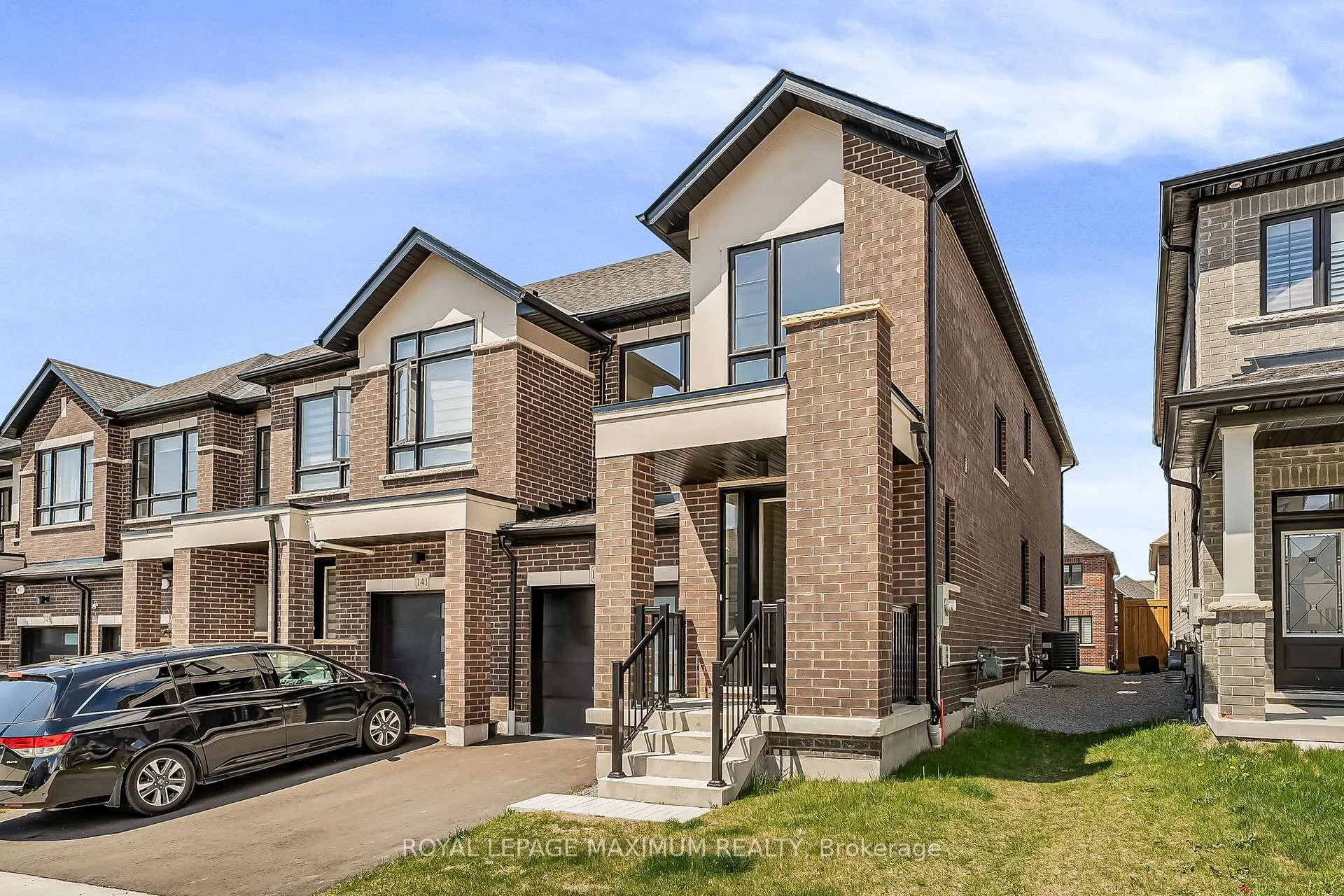 Photo 2 of 139 Closson Drive, Whitby, Rural Whitby — HOMEH