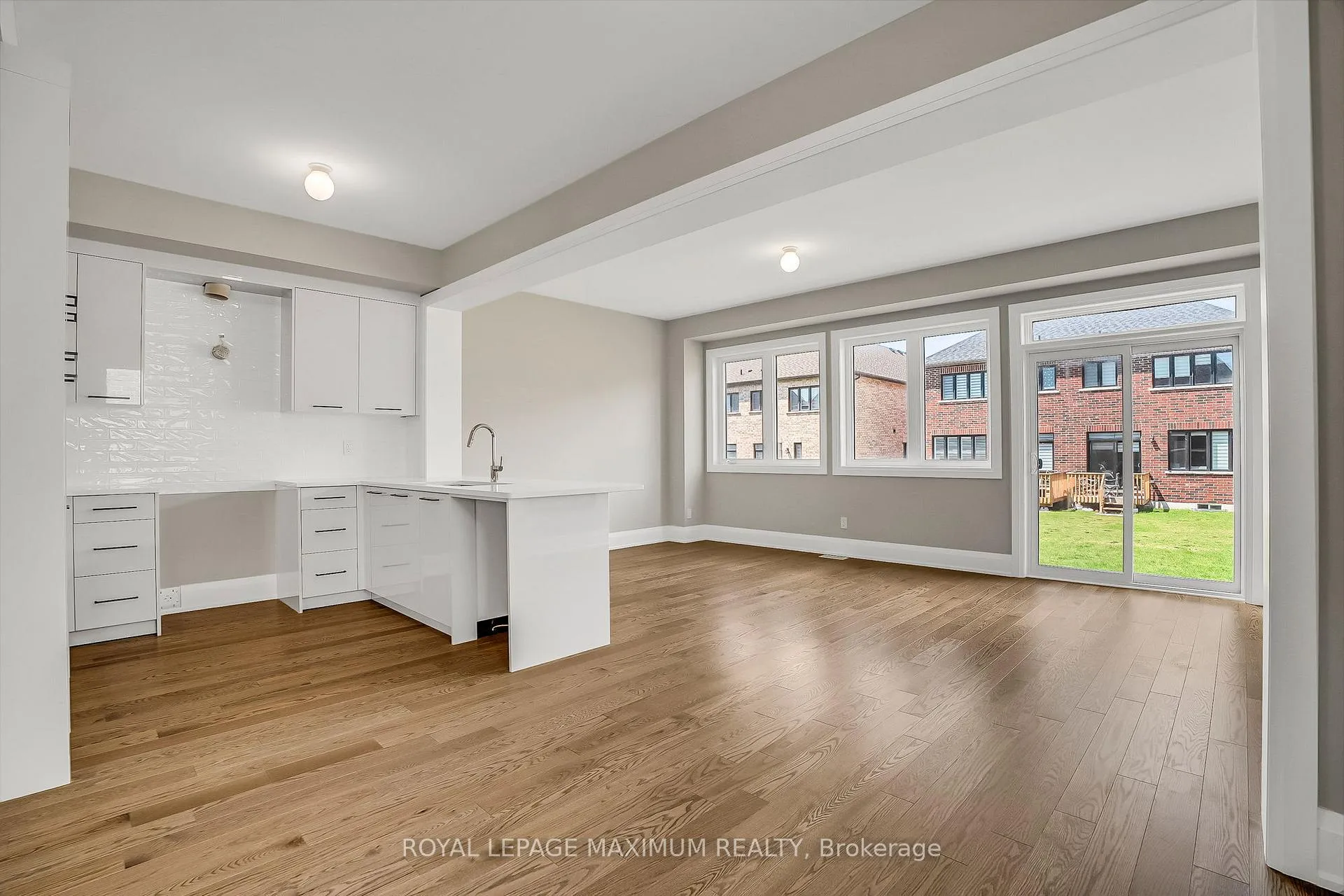 Photo 8 of 139 Closson Drive, Whitby, Rural Whitby — HOMEH