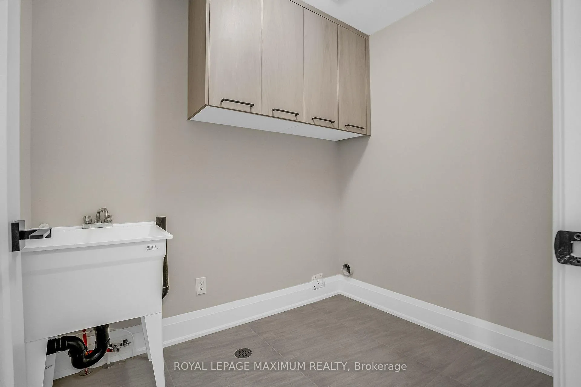 Photo 34 of 139 Closson Drive, Whitby, Rural Whitby — HOMEH