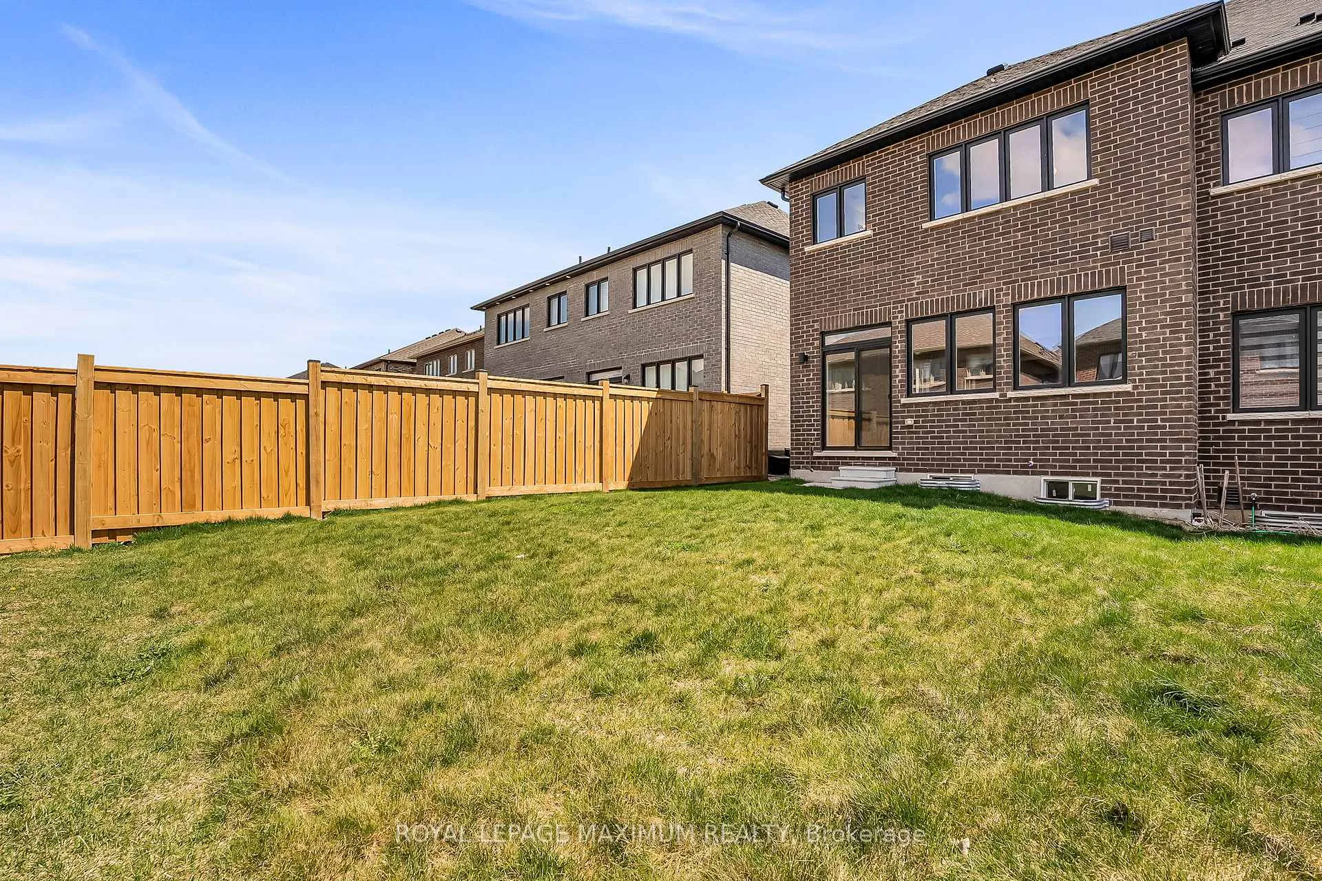 Photo 35 of 139 Closson Drive, Whitby, Rural Whitby — HOMEH