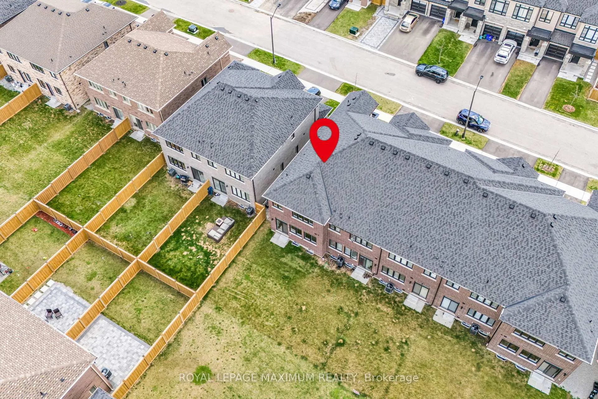 Photo 37 of 139 Closson Drive, Whitby, Rural Whitby — HOMEH