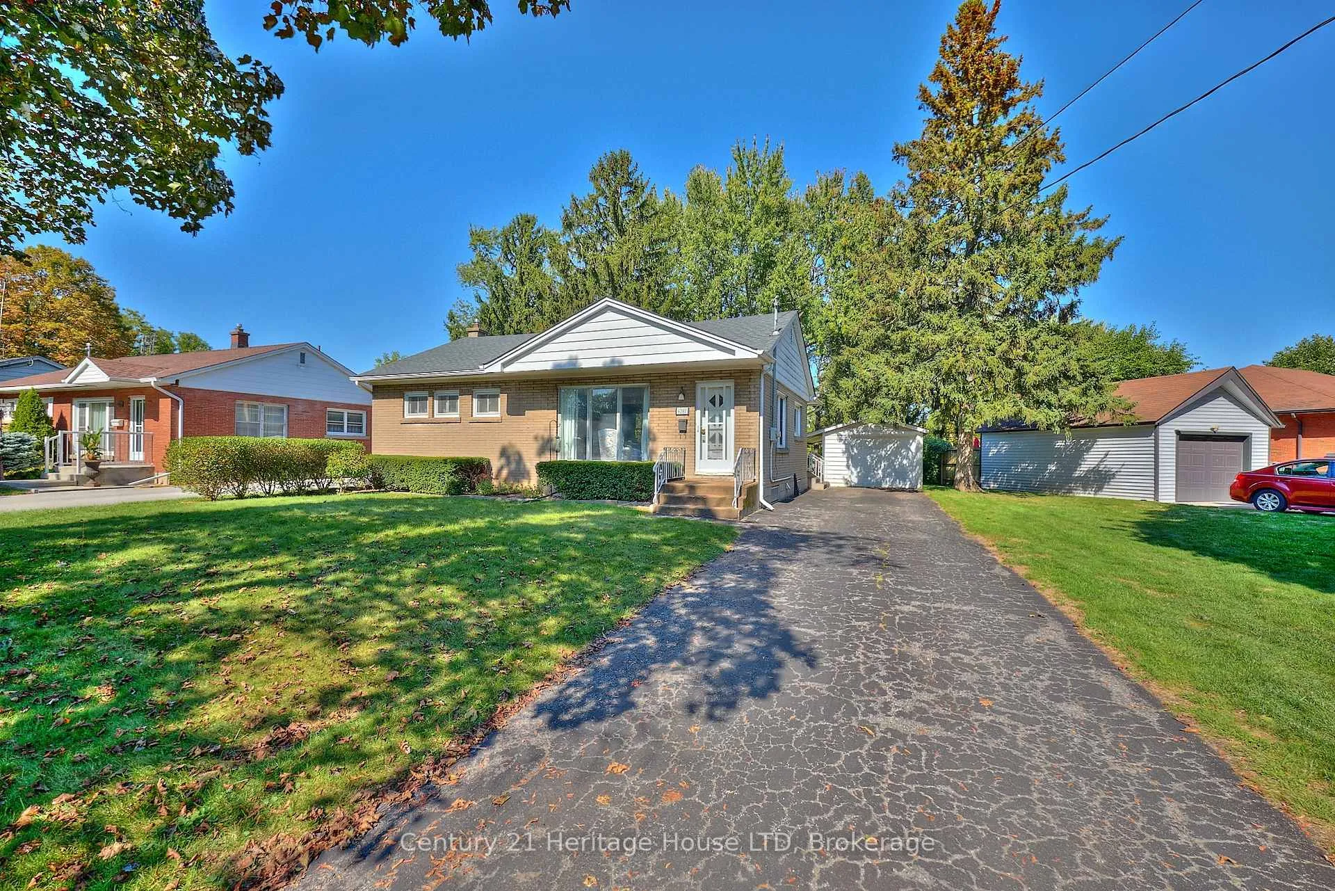 Photo 3 of 6281 Burdette Drive, Niagara Falls, Morrison — HOMEH