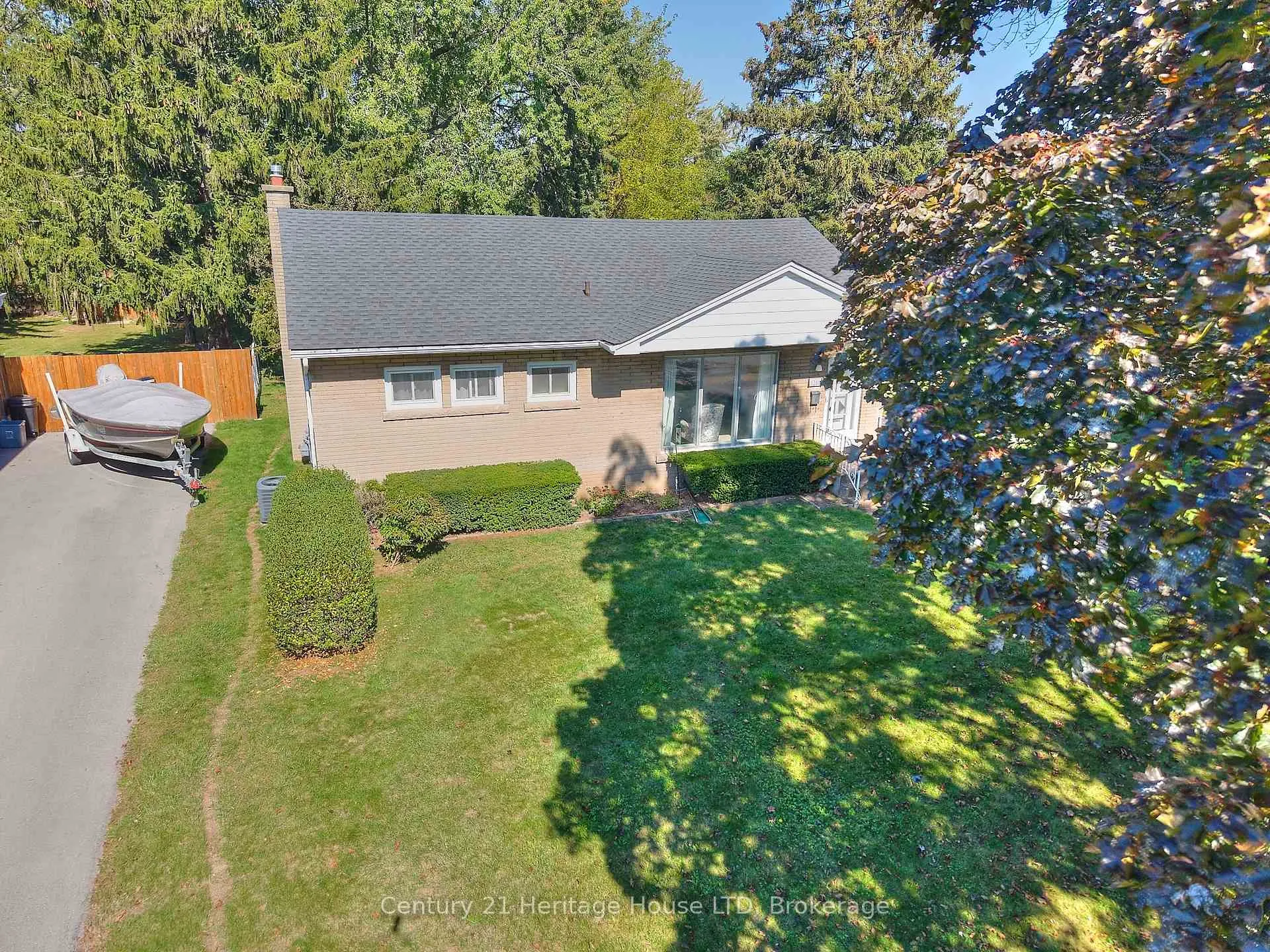 Photo 4 of 6281 Burdette Drive, Niagara Falls, Morrison — HOMEH
