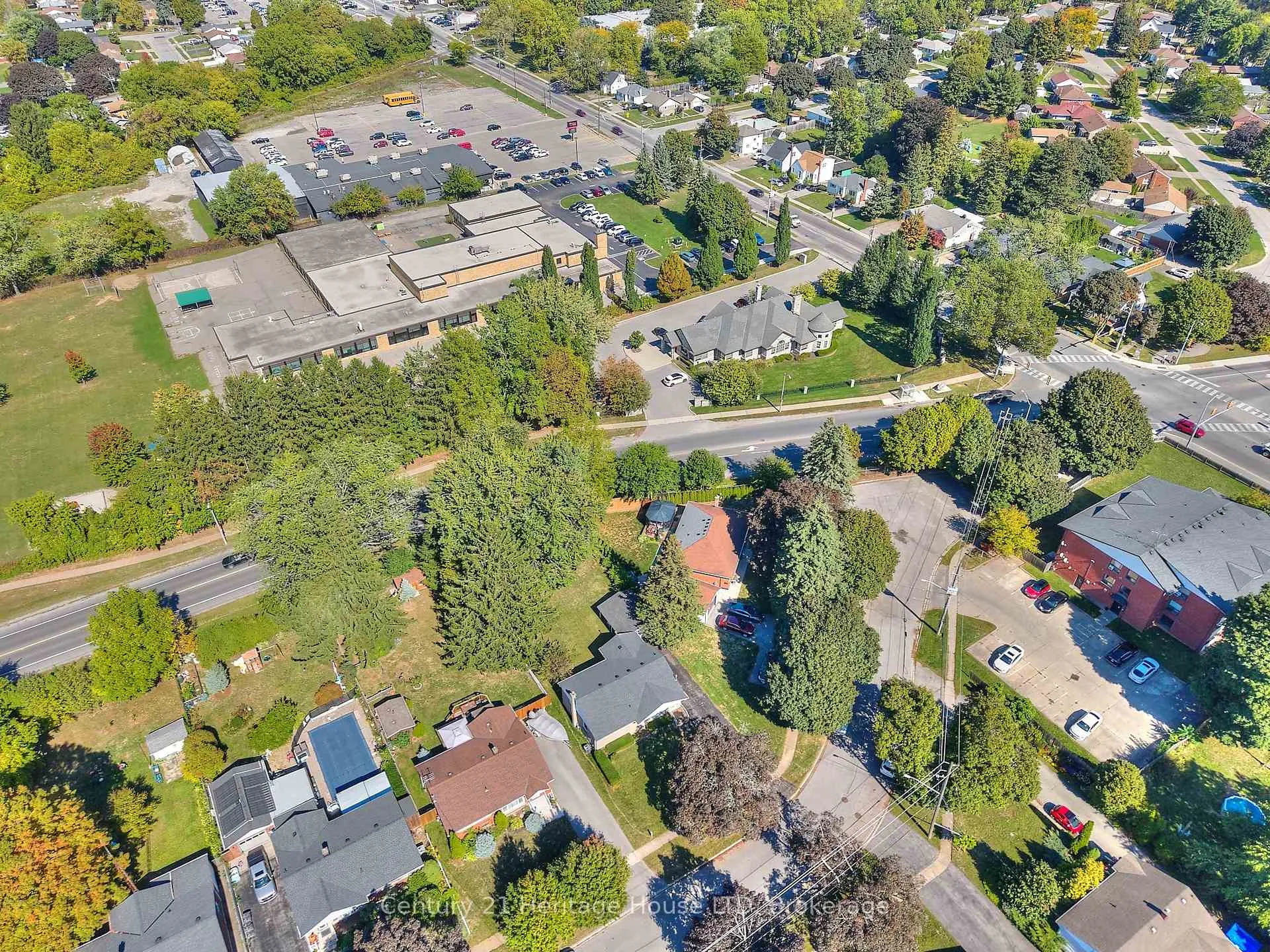 Photo 33 of 6281 Burdette Drive, Niagara Falls, Morrison — HOMEH