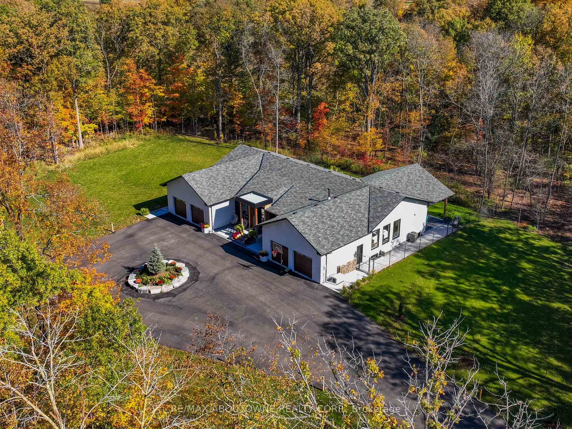 Front of 295 Allen Road