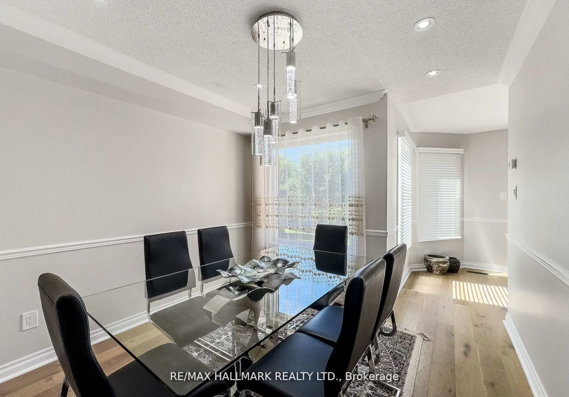 Photo 19 of 32 Noake Crescent, Ajax, Central — HOMEH