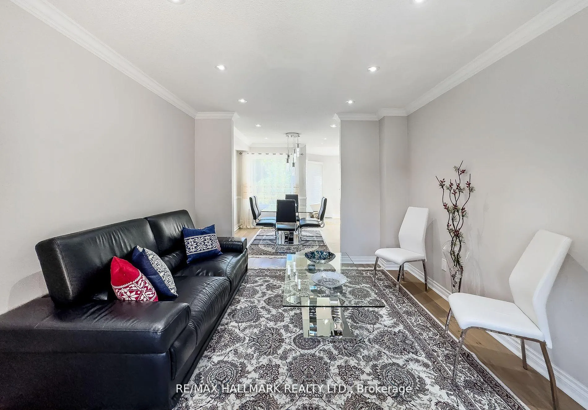 Photo 21 of 32 Noake Crescent, Ajax, Central — HOMEH