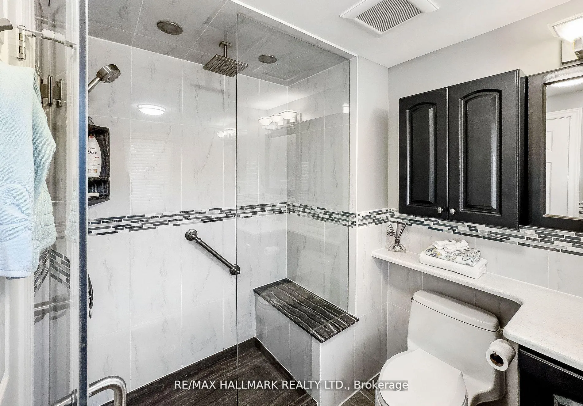 Photo 28 of 32 Noake Crescent, Ajax, Central — HOMEH