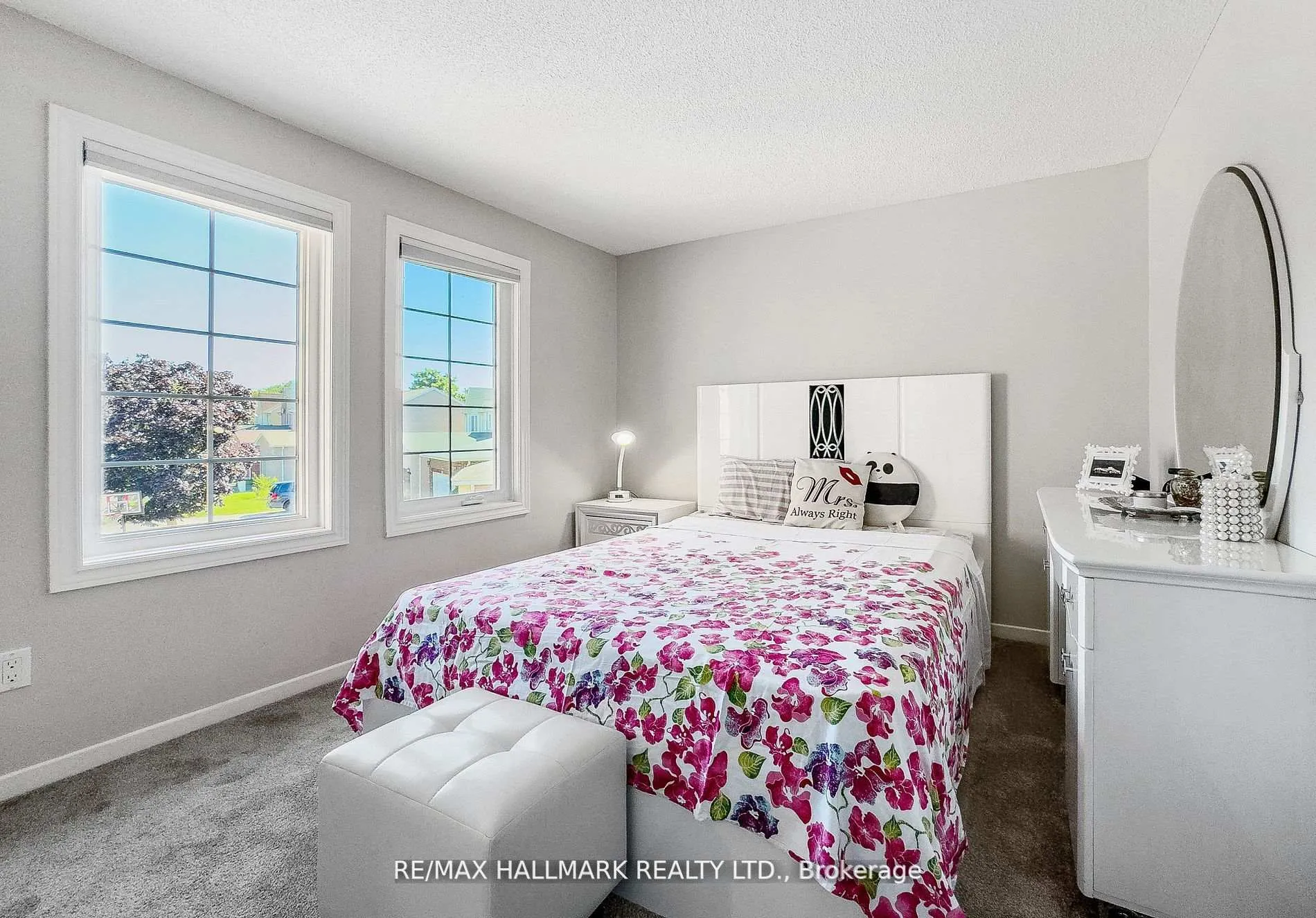 Photo 36 of 32 Noake Crescent, Ajax, Central — HOMEH