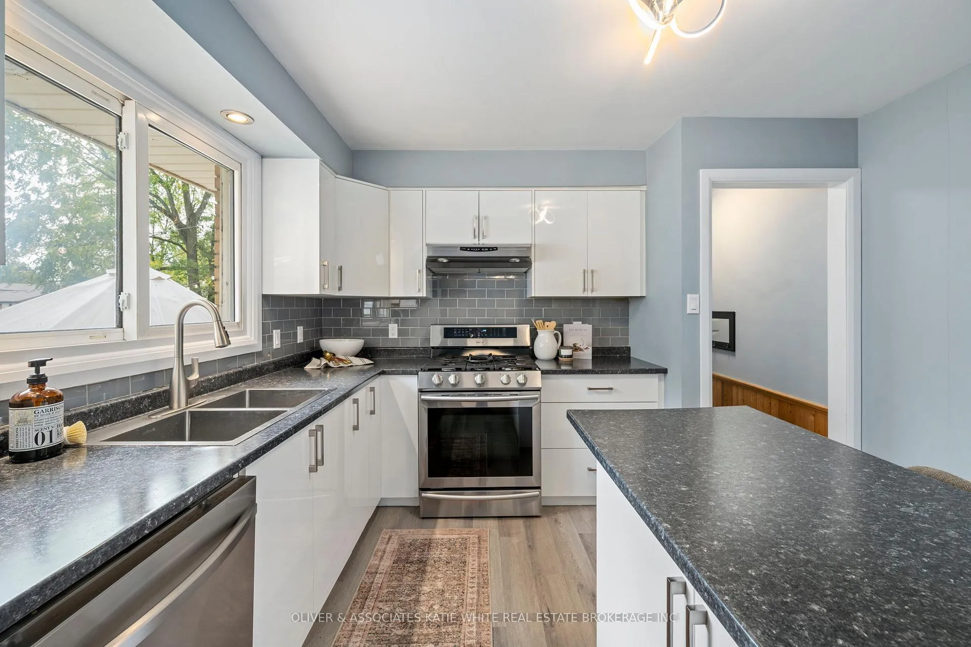 Photo 8 of 120 Erie Avenue, Middlesex Centre, Komoka — HOMEH