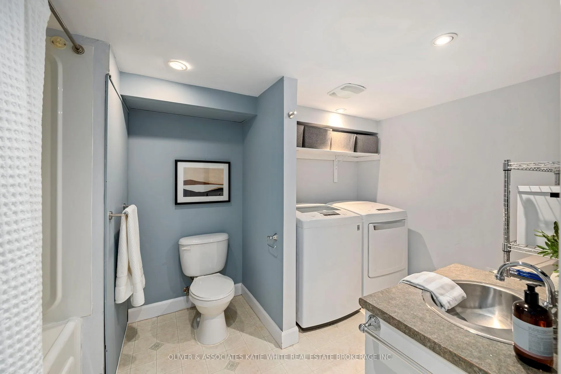 Photo 24 of 120 Erie Avenue, Middlesex Centre, Komoka — HOMEH