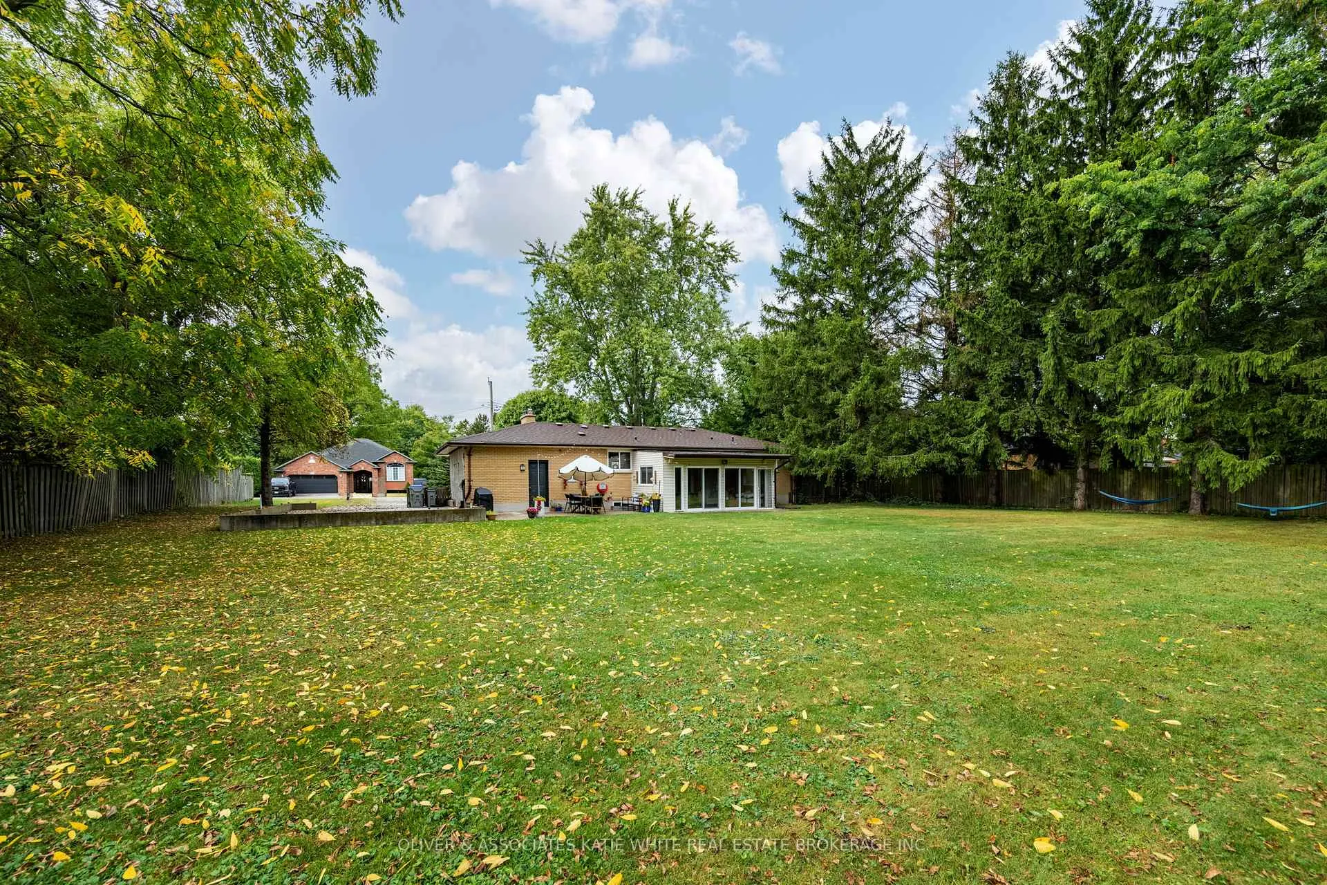 Photo 26 of 120 Erie Avenue, Middlesex Centre, Komoka — HOMEH
