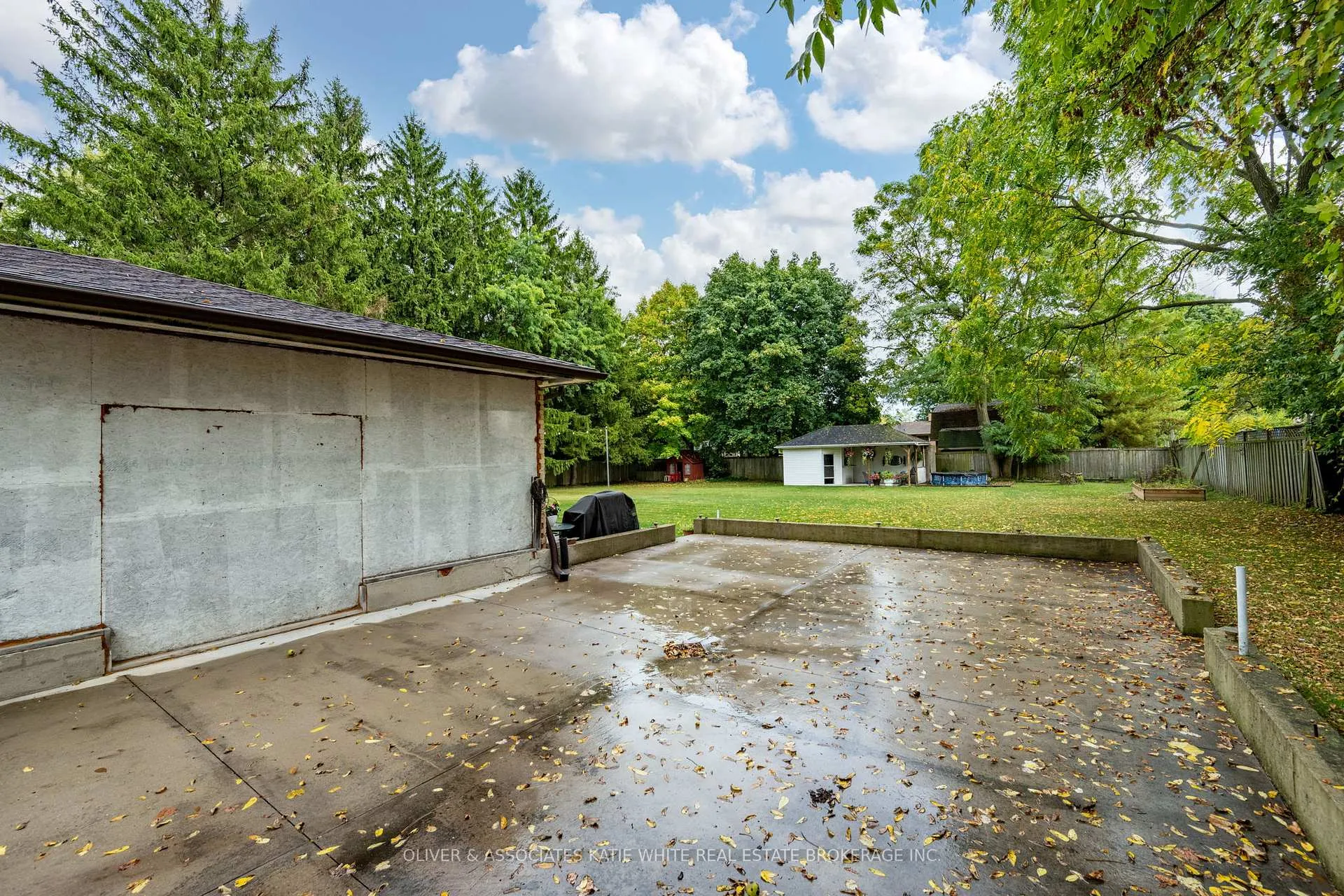 Photo 34 of 120 Erie Avenue, Middlesex Centre, Komoka — HOMEH