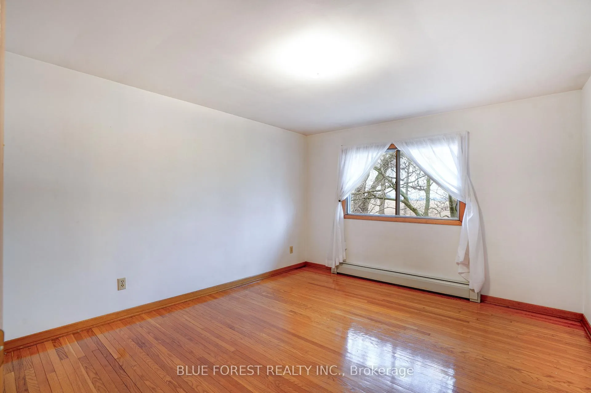 Photo 18 of 10915 Graham Road, West Elgin, Rural West Elgin — HOMEH