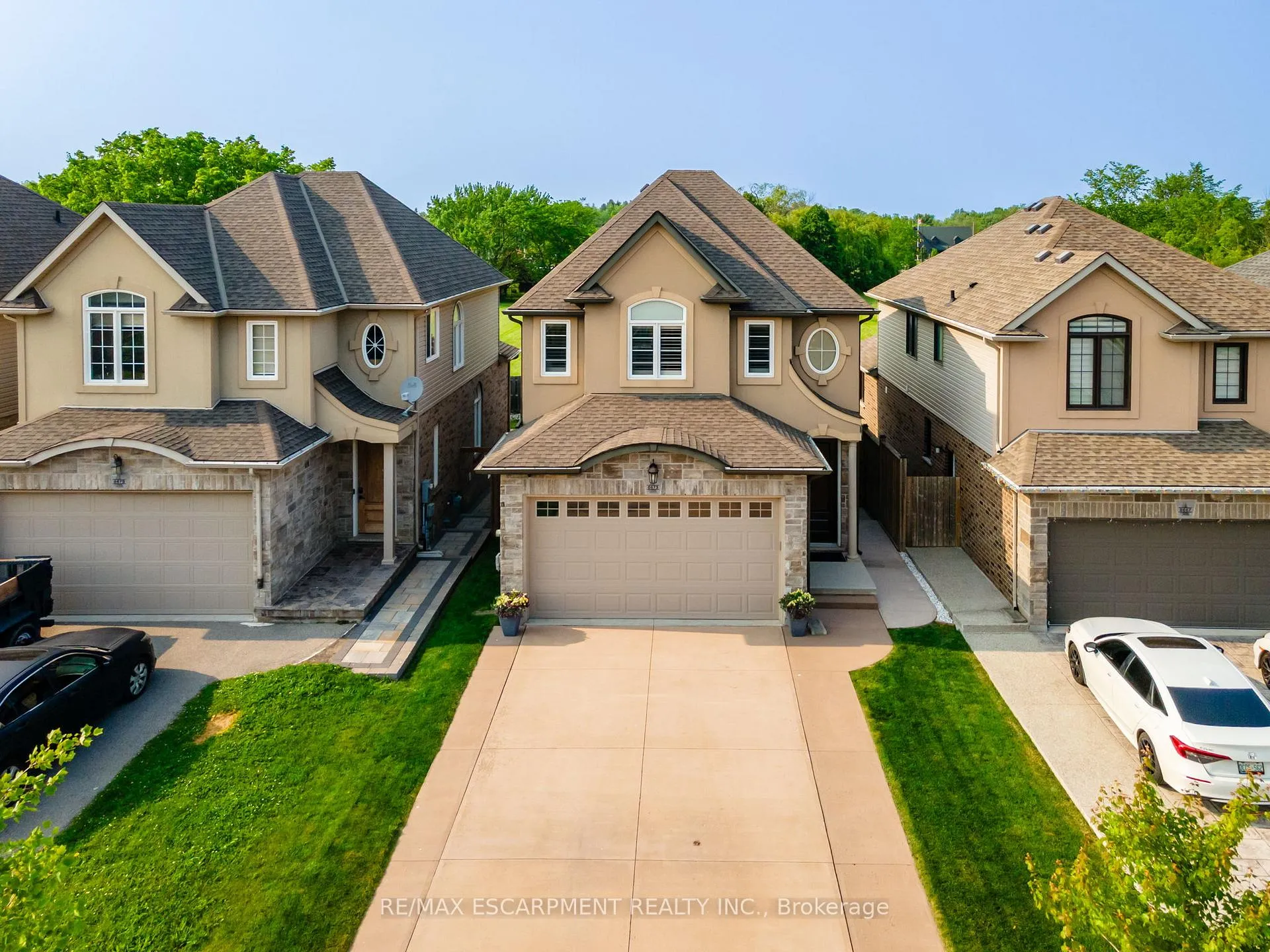 Photo 1 of 8673 Jennifer Crescent, Niagara Falls, Forestview — HOMEH