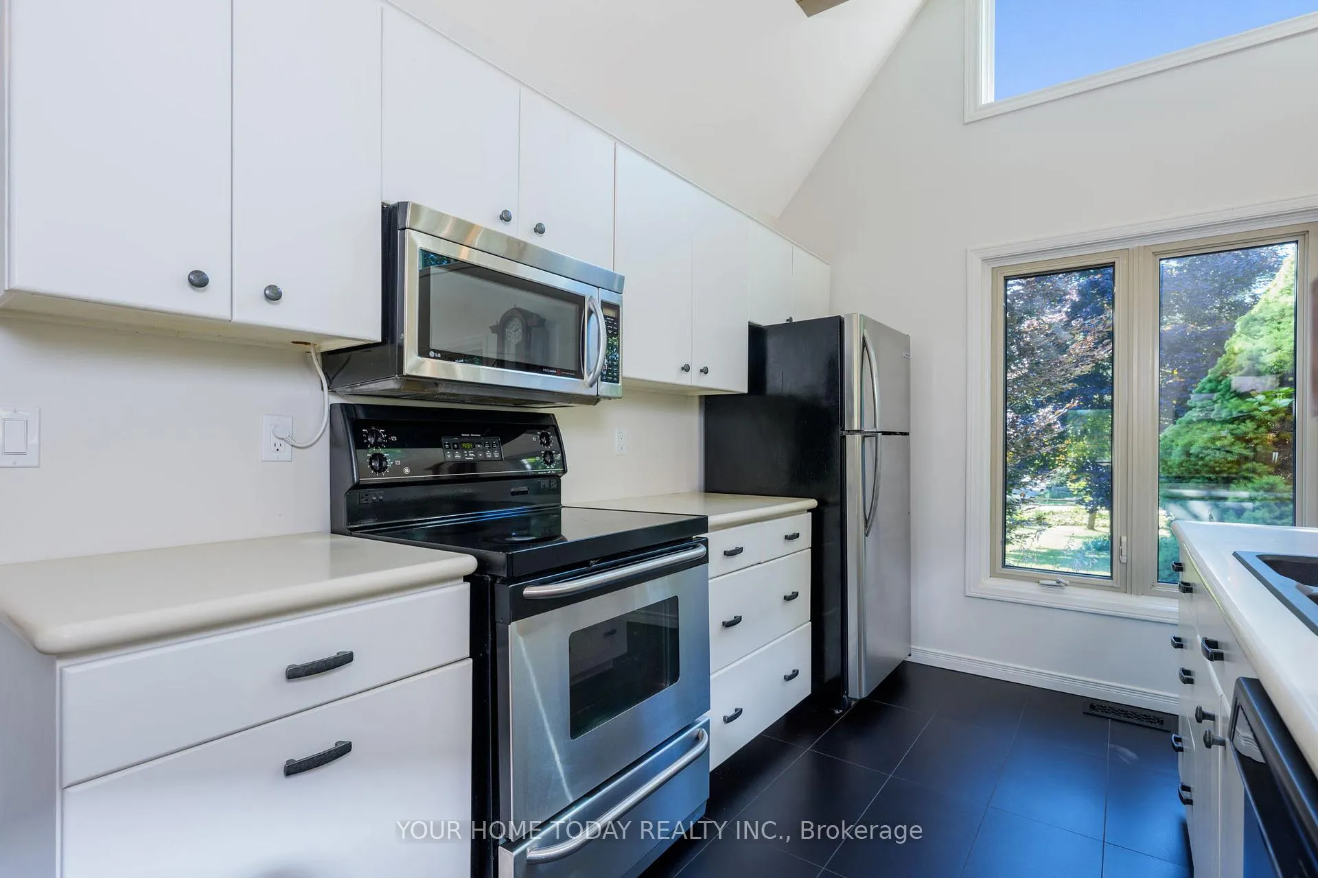 Photo 14 of 9542 Wellington Rd 42, Erin, Rural Erin — HOMEH