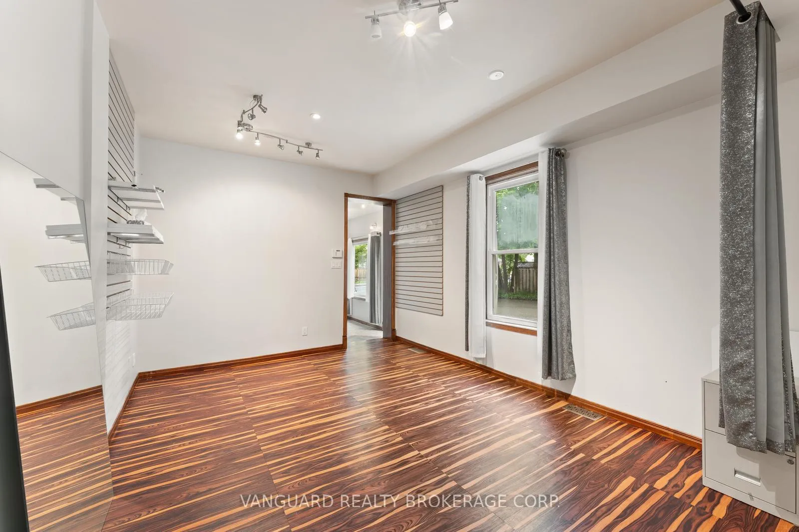 Photo 21 of 108 Queen Street S, New Tecumseth, Tottenham — HOMEH