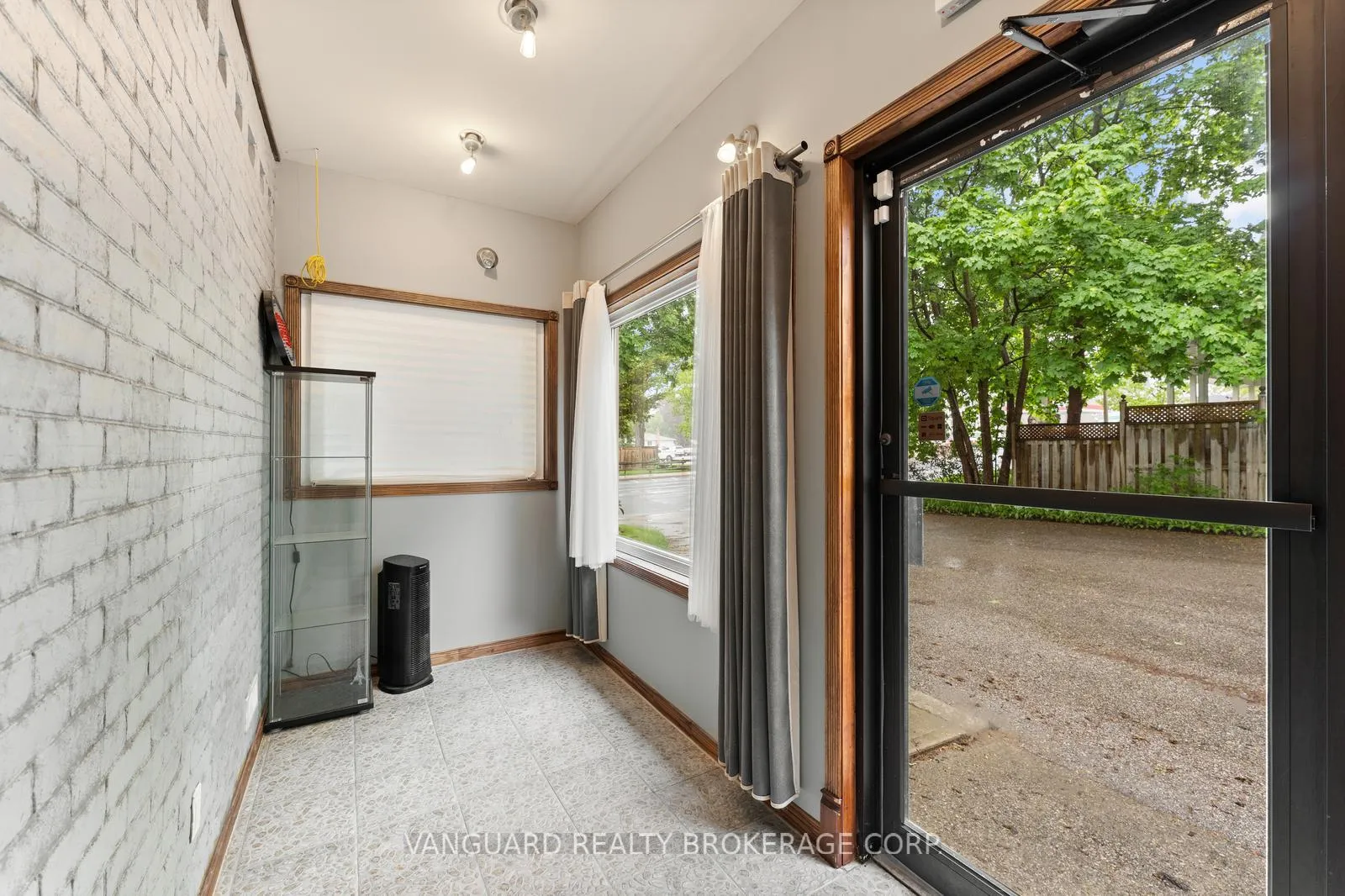 Photo 22 of 108 Queen Street S, New Tecumseth, Tottenham — HOMEH