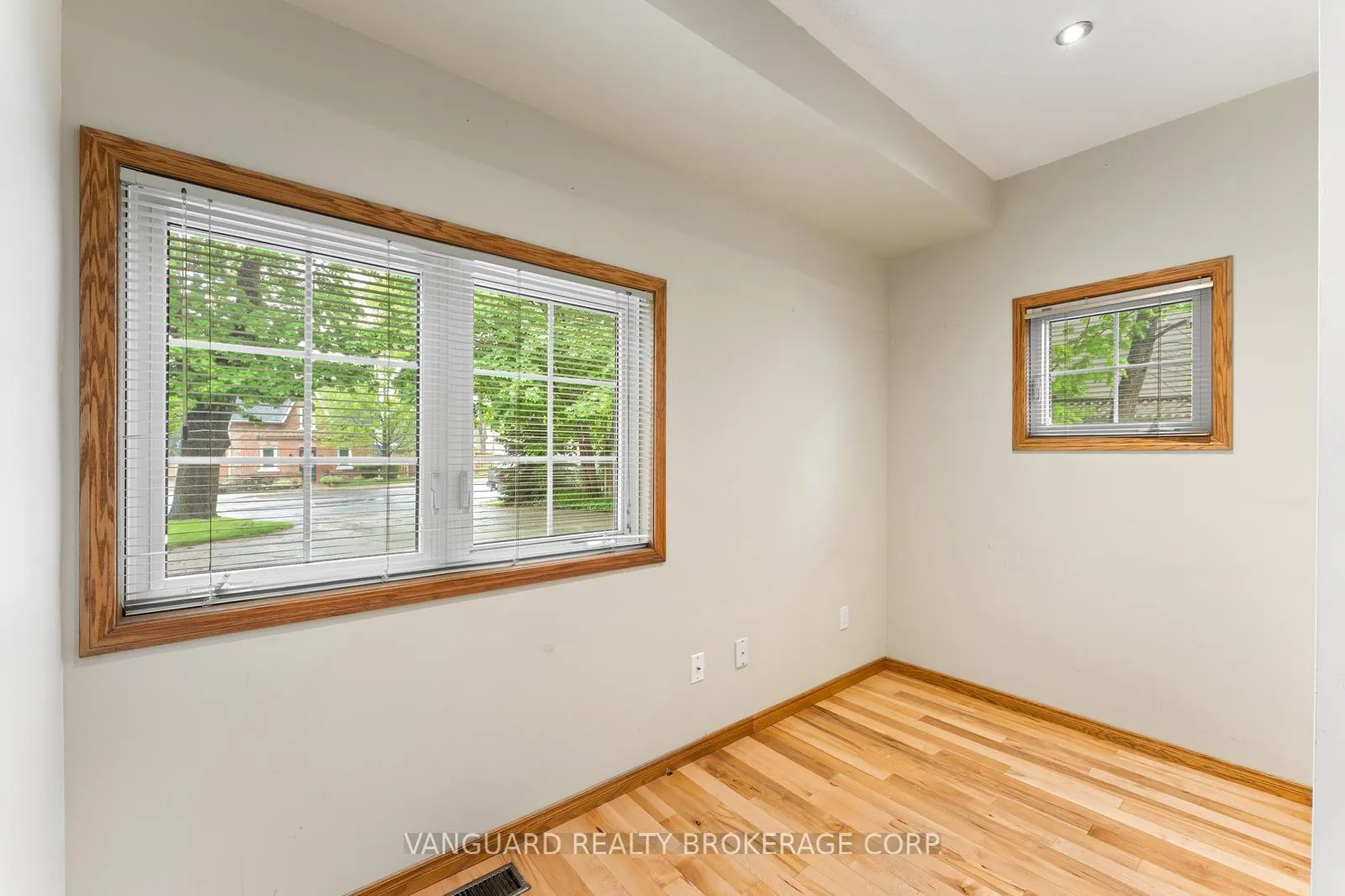 Photo 25 of 108 Queen Street S, New Tecumseth, Tottenham — HOMEH