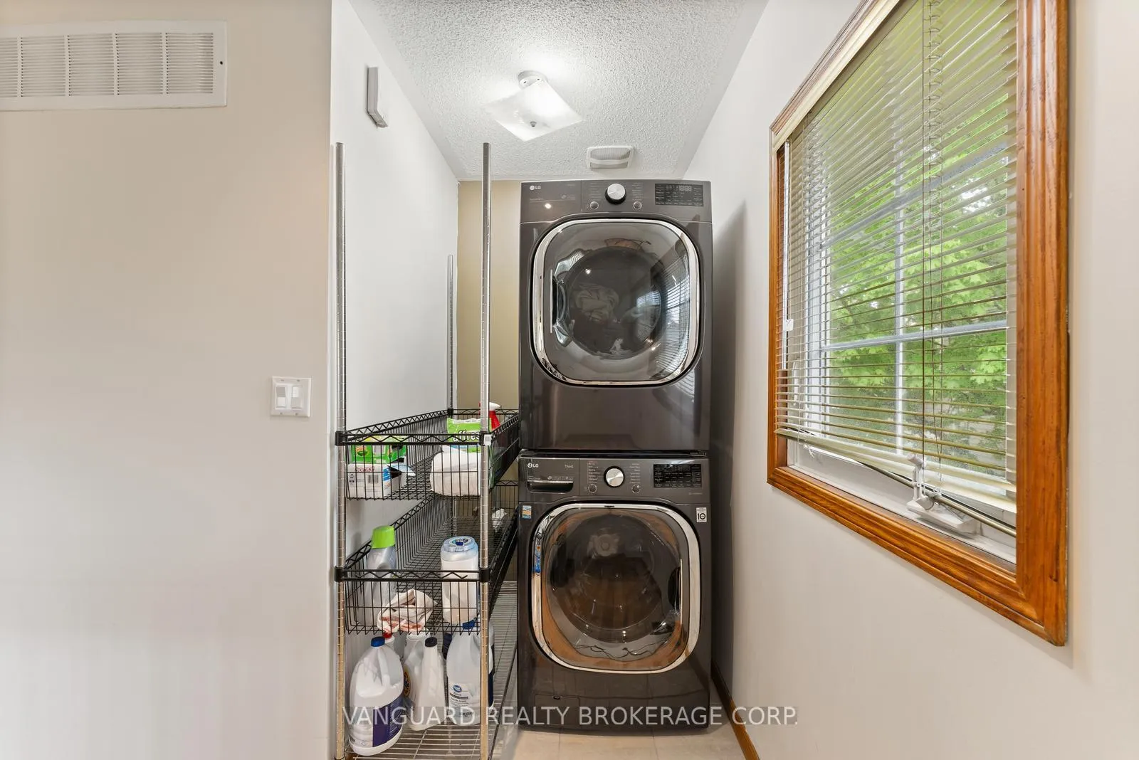 Photo 29 of 108 Queen Street S, New Tecumseth, Tottenham — HOMEH