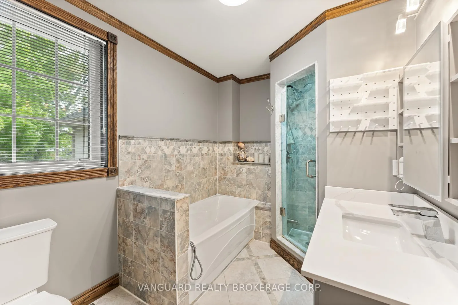 Photo 36 of 108 Queen Street S, New Tecumseth, Tottenham — HOMEH