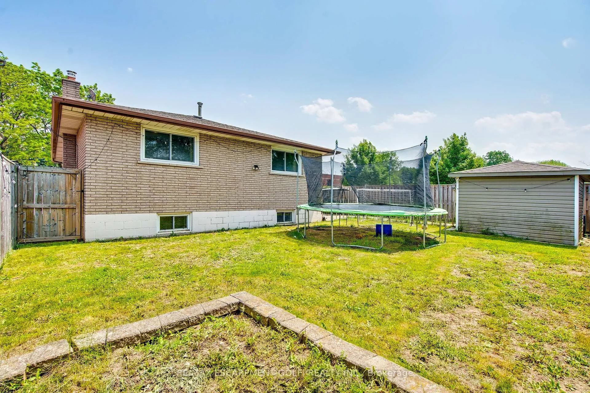 Photo 35 of 70 Golfwood Drive, Hamilton, Gurnett — HOMEH
