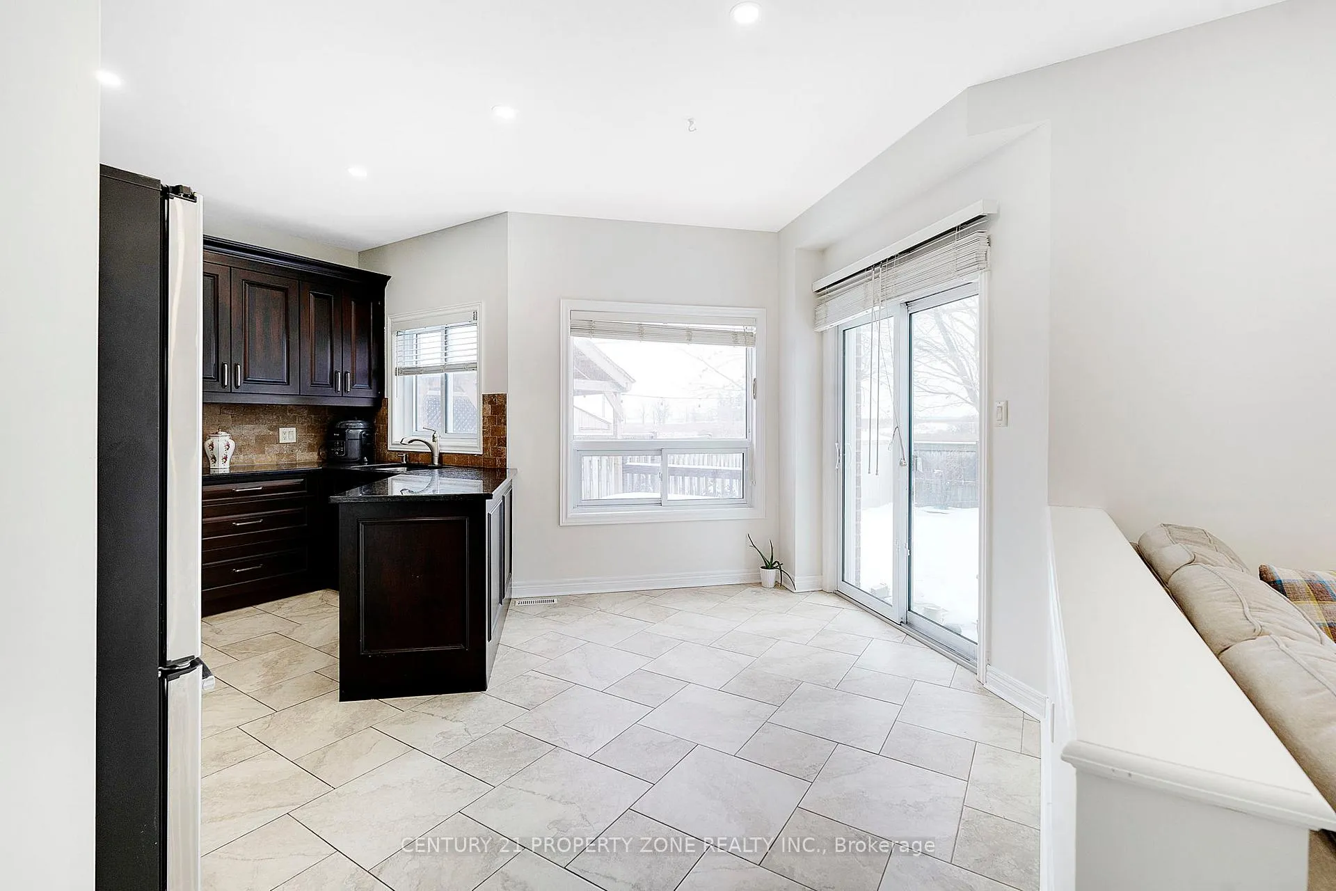 Photo 15 of 33 Early Street, Halton Hills, Georgetown — HOMEH
