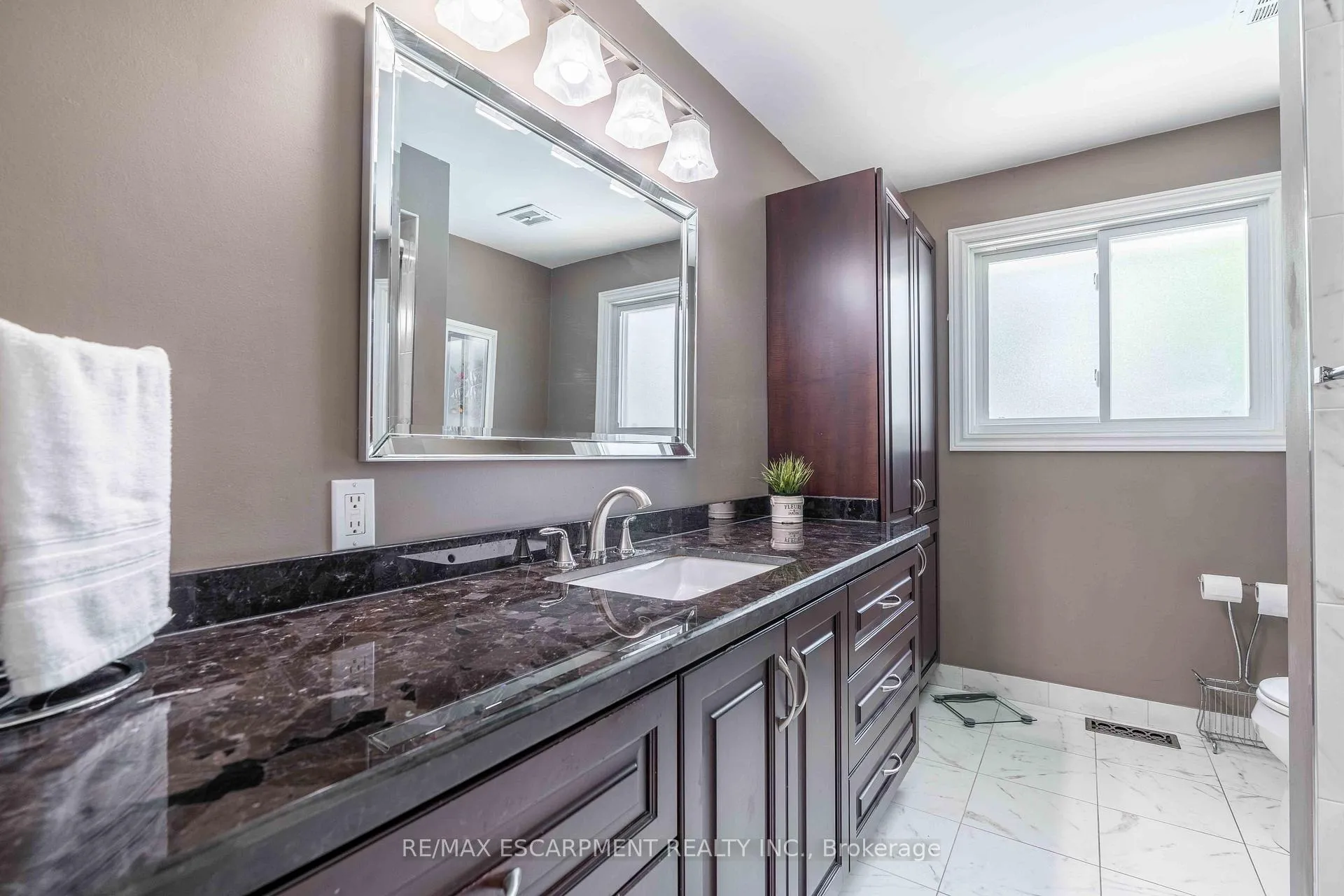 Photo 24 of 179 Buckingham Drive, Hamilton, Westcliffe — HOMEH