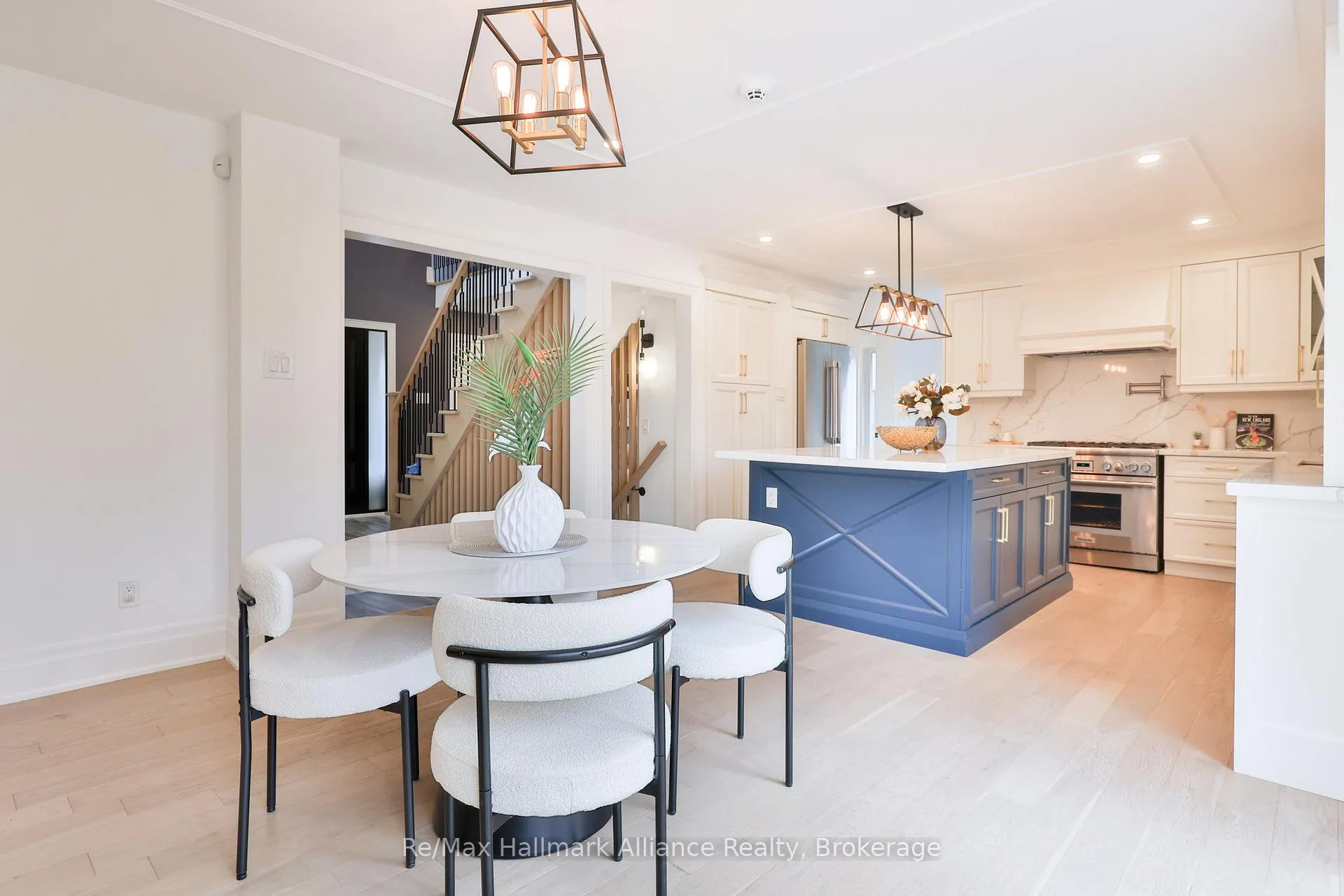 Photo 13 of 2309 Dunedin Road, Oakville, Ford — HOMEH