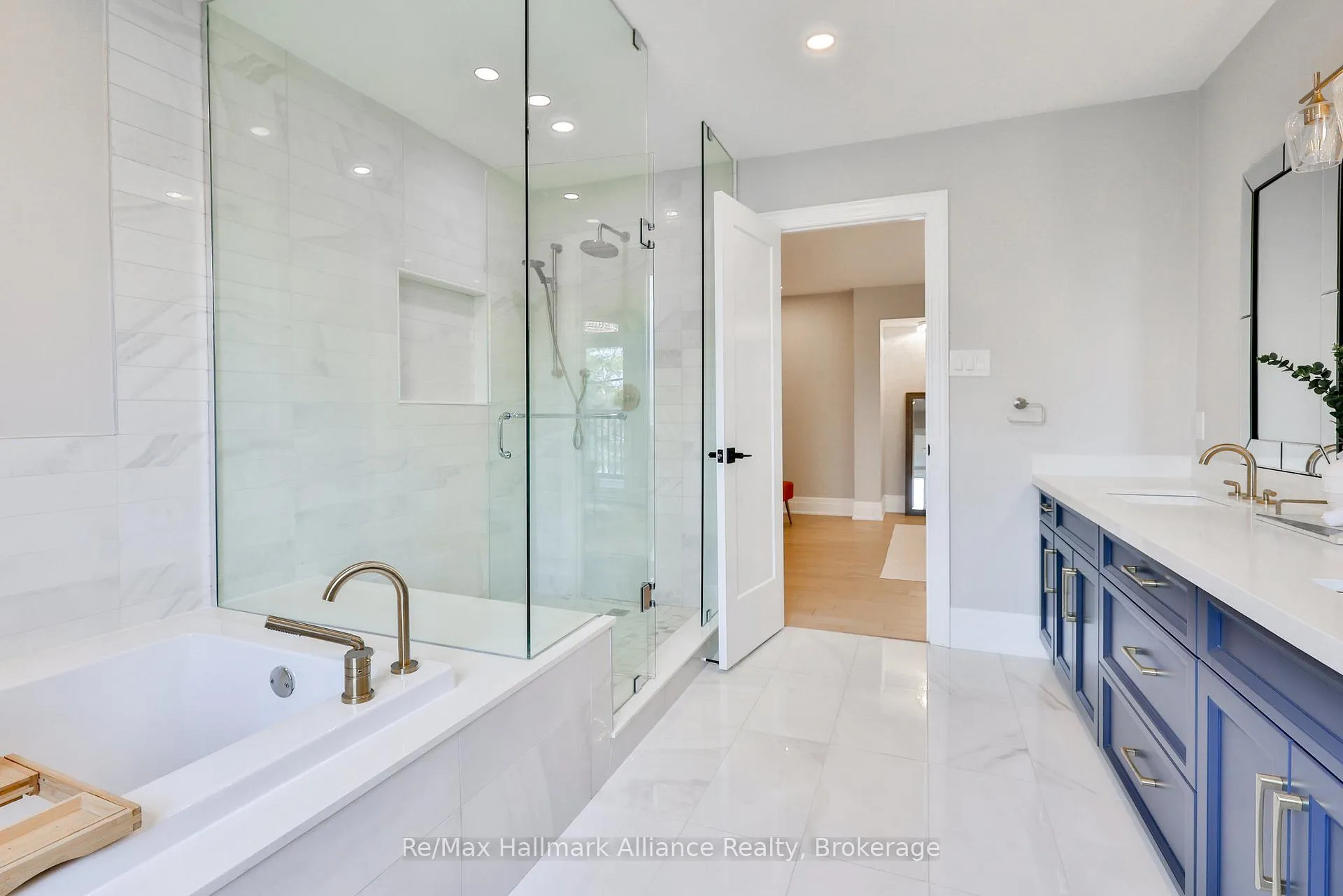 Photo 22 of 2309 Dunedin Road, Oakville, Ford — HOMEH