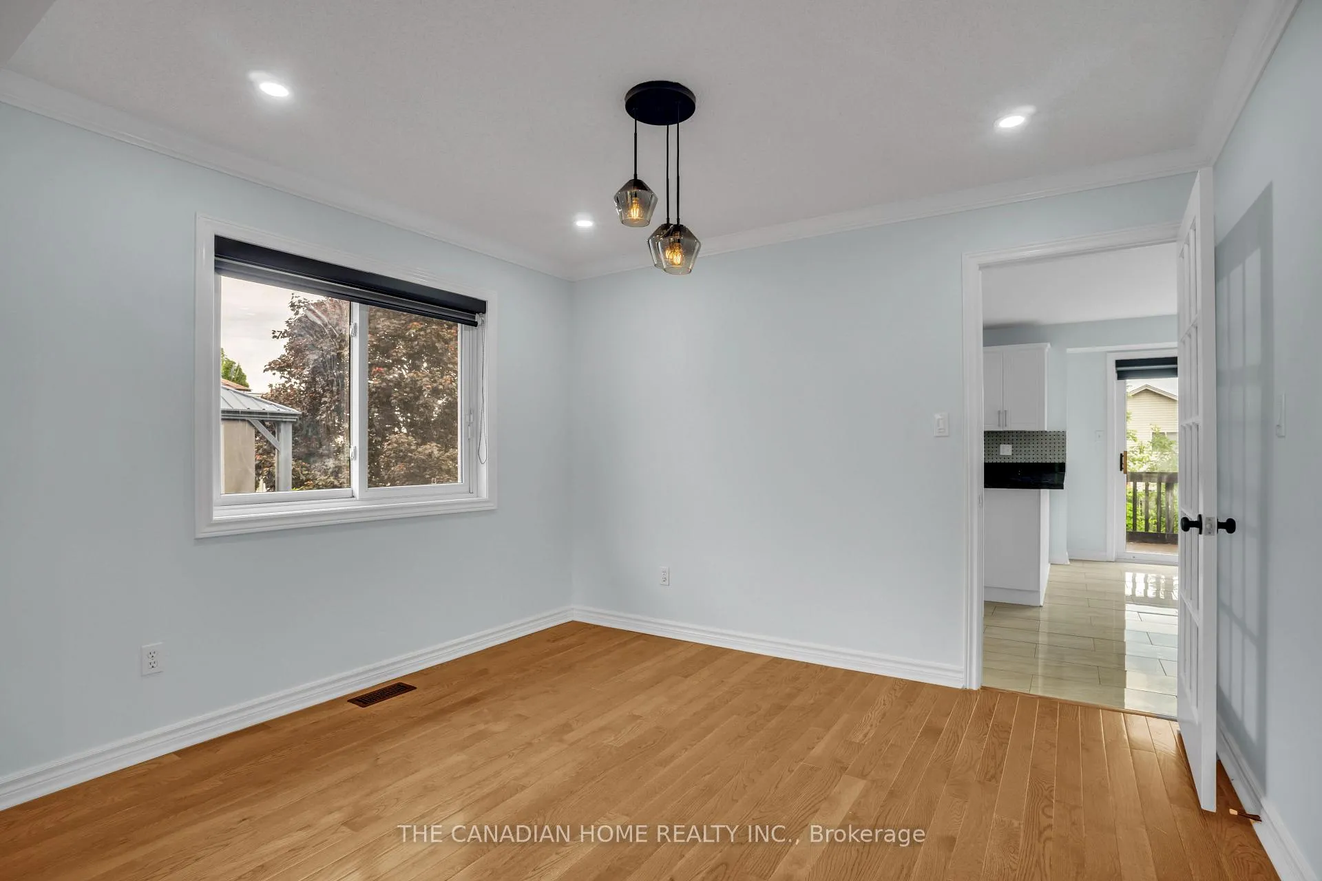 Photo 8 of 8171 Marcon Street, Niagara Falls, Ascot — HOMEH