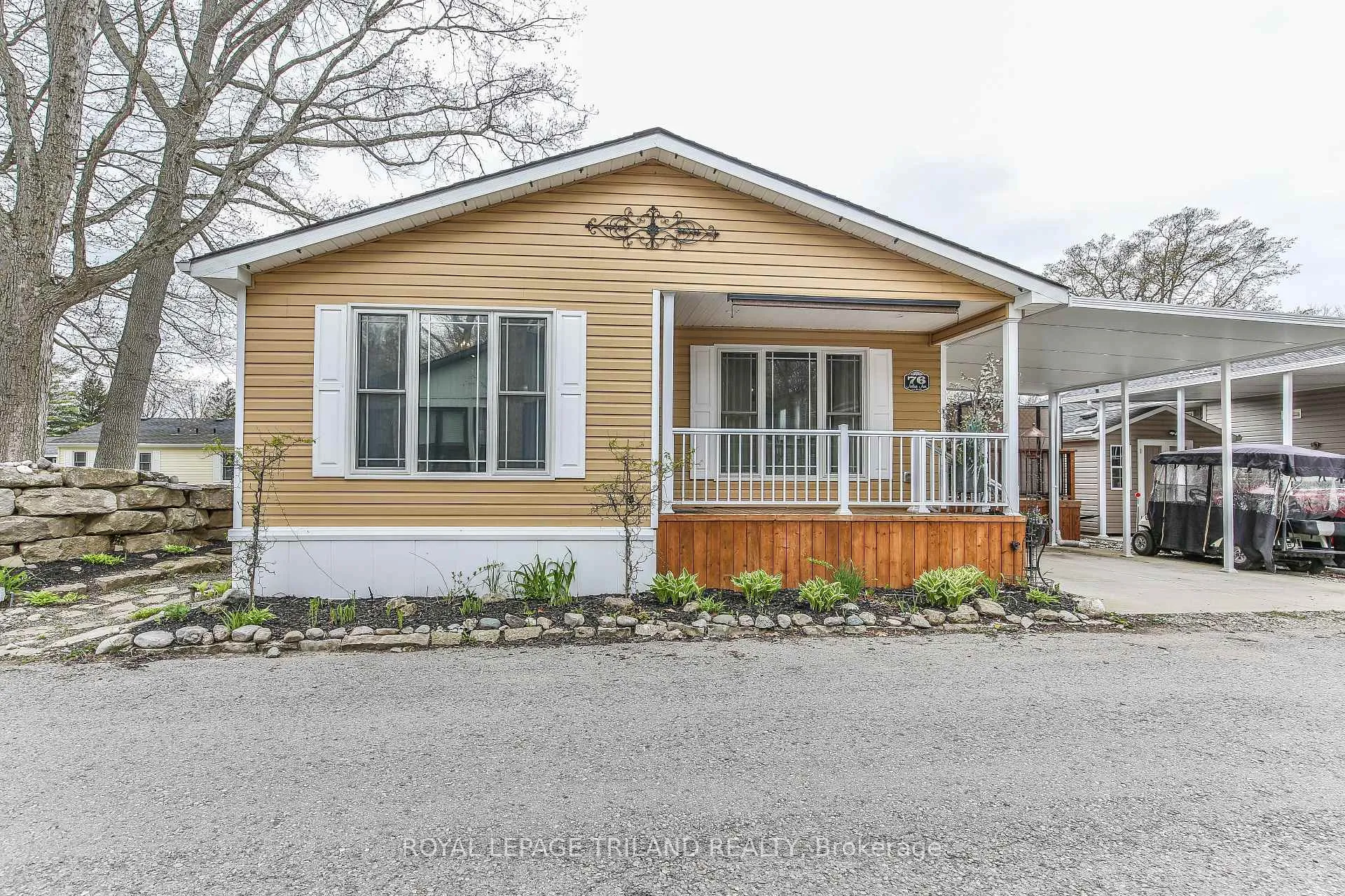 Photo 2 of Unit 76, 22790 Amiens Road, Middlesex Centre, Komoka — HOMEH