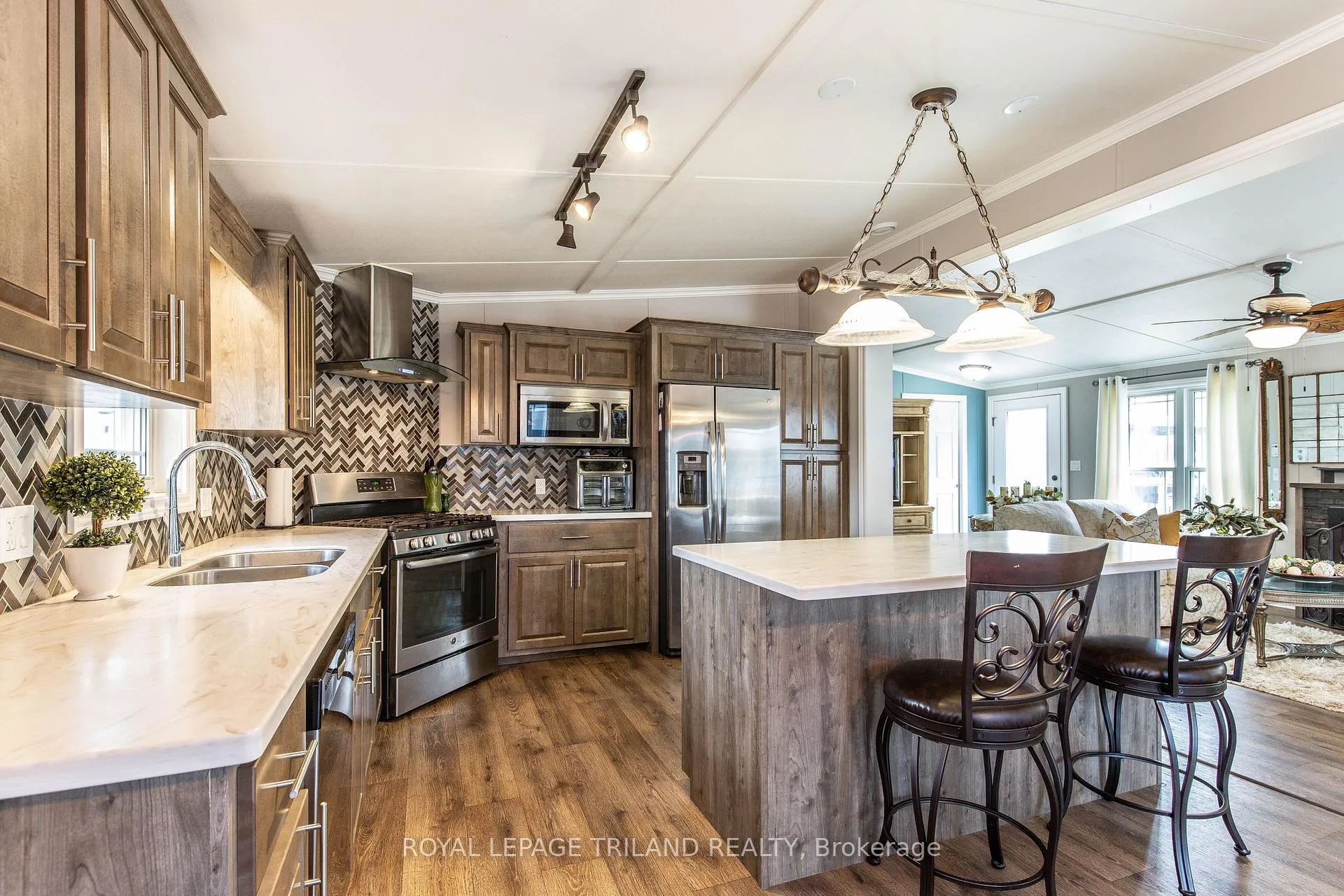 Photo 10 of Unit 76, 22790 Amiens Road, Middlesex Centre, Komoka — HOMEH