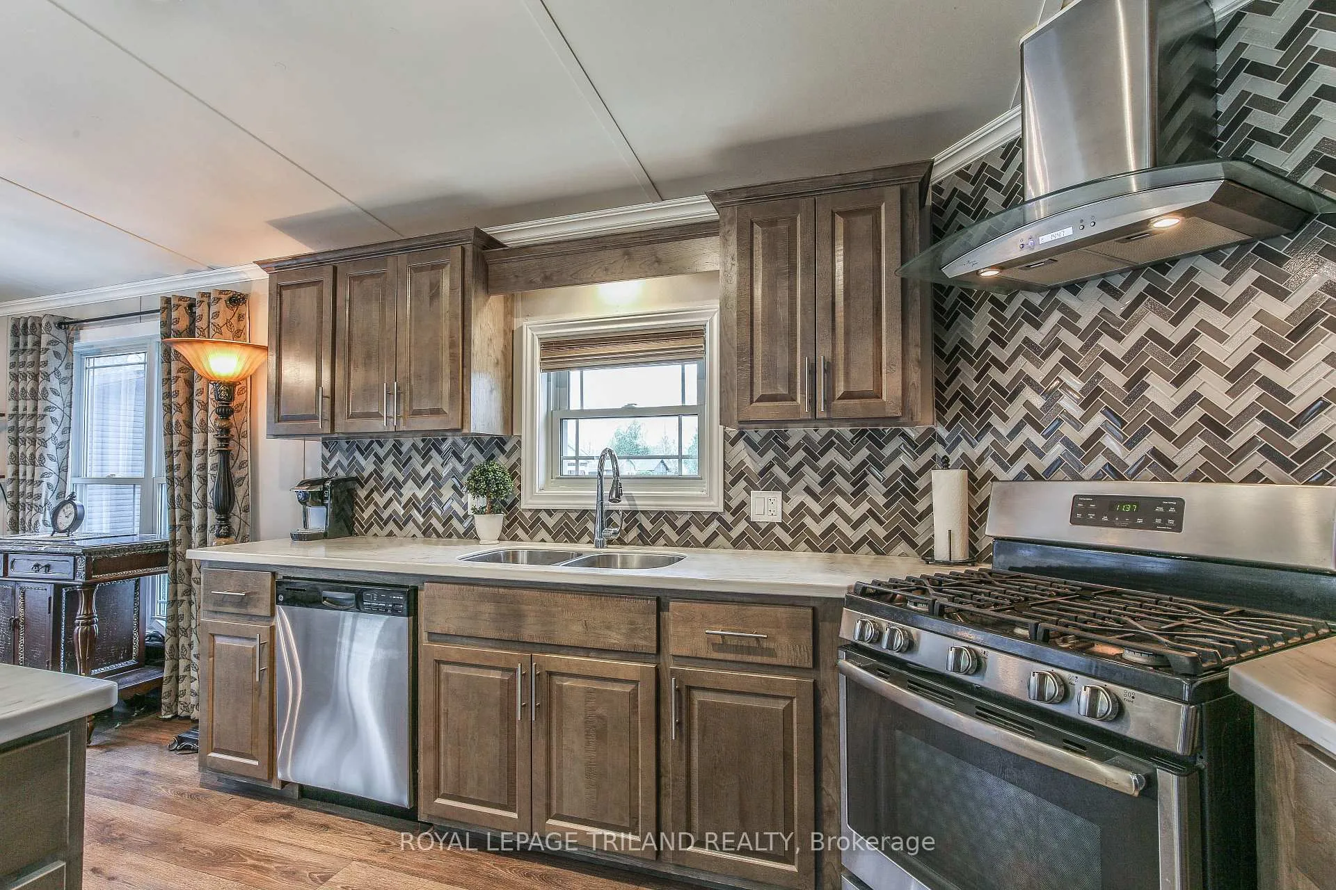 Photo 15 of Unit 76, 22790 Amiens Road, Middlesex Centre, Komoka — HOMEH