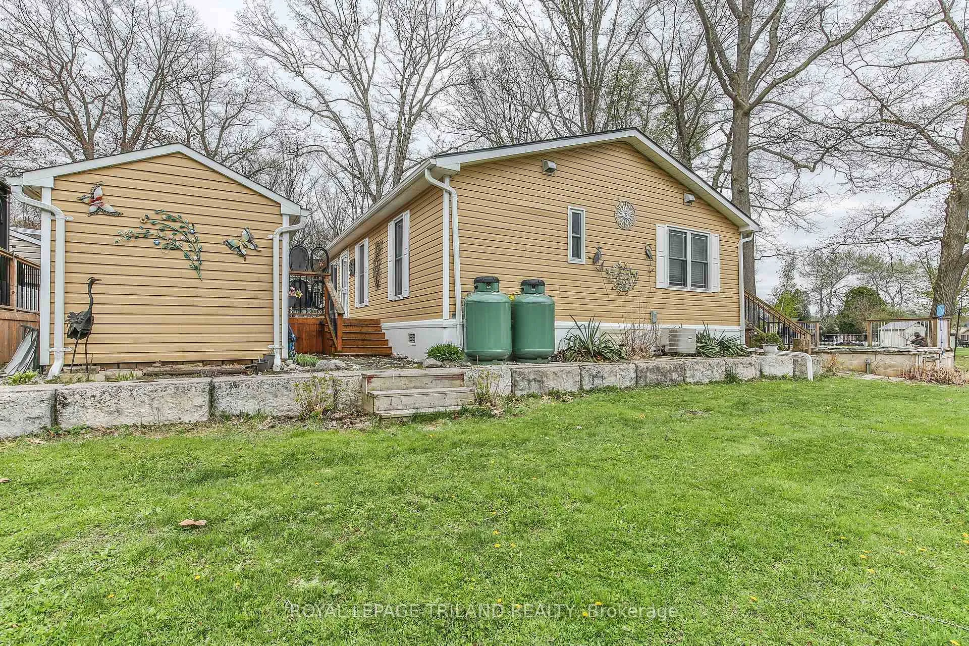 Photo 33 of Unit 76, 22790 Amiens Road, Middlesex Centre, Komoka — HOMEH
