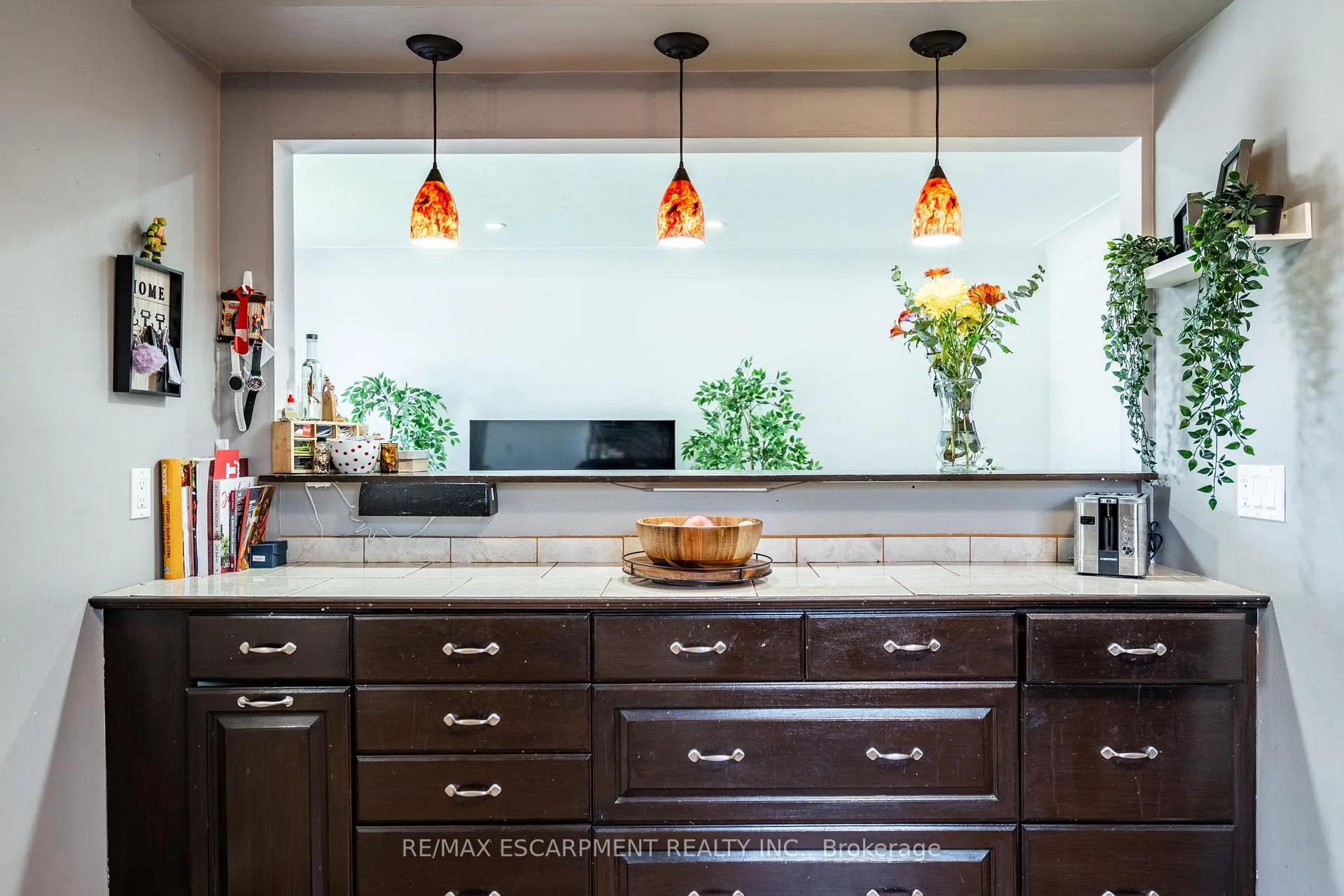 Photo 6 of 112 Greeningdon Drive, Hamilton, Greeningdon — HOMEH