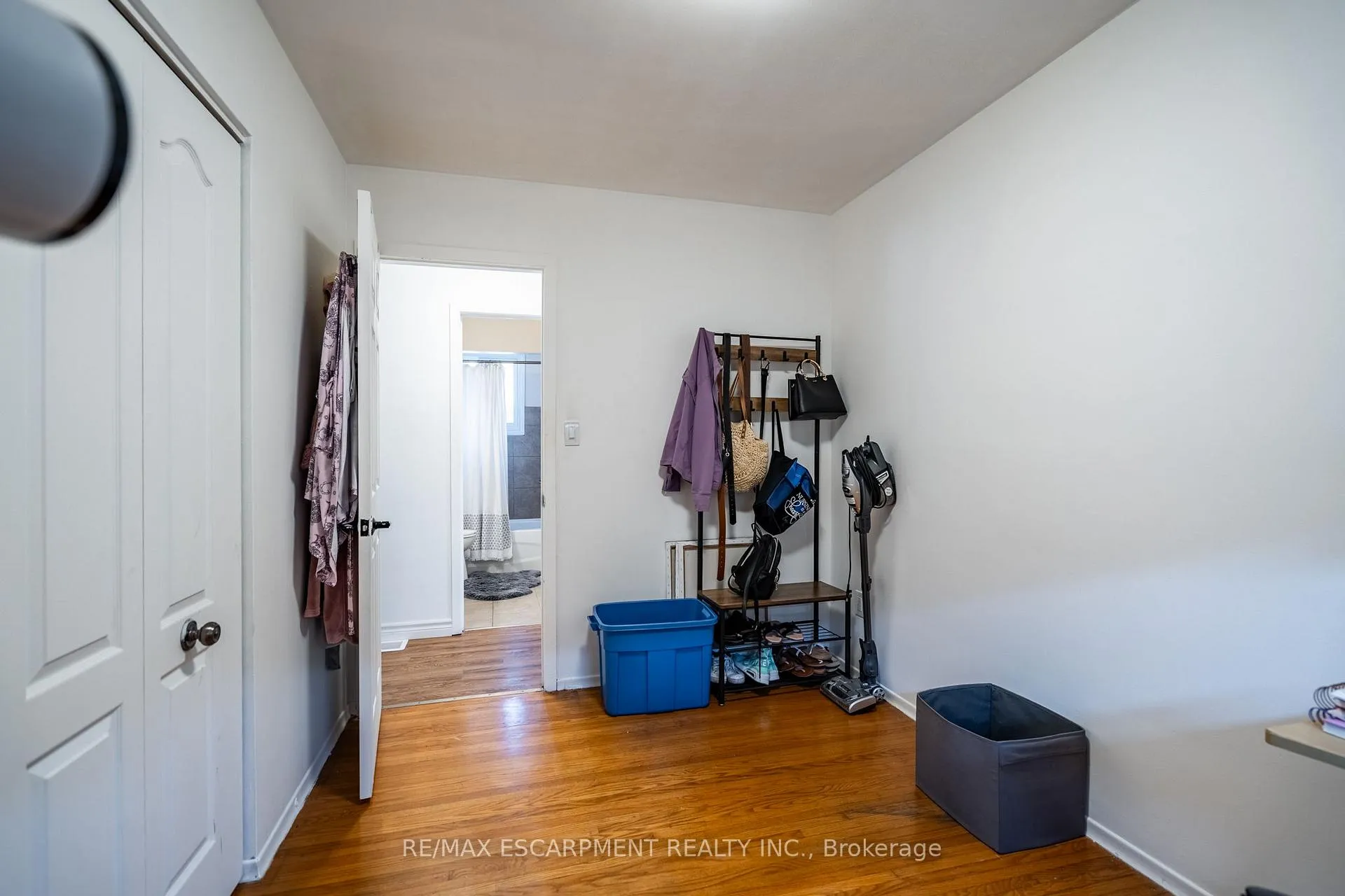 Photo 13 of 112 Greeningdon Drive, Hamilton, Greeningdon — HOMEH