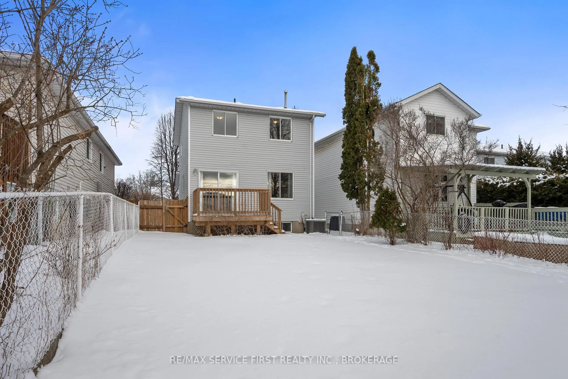 Photo 3 of 459 Grandtrunk Avenue, Kingston, East Gardiners Rd — HOMEH