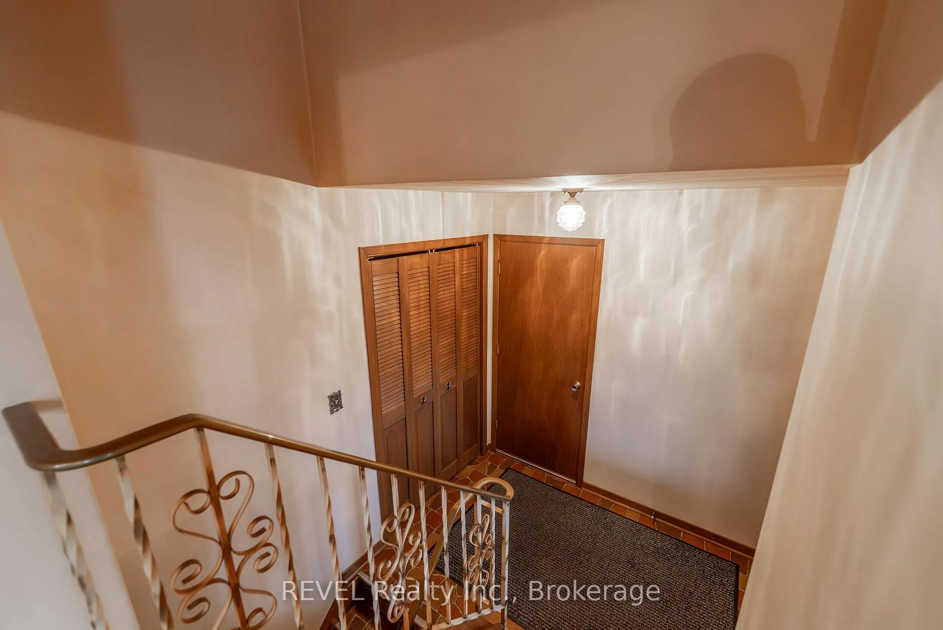 Photo 7 of 7984 Thorton Street, Niagara Falls, Ascot — HOMEH