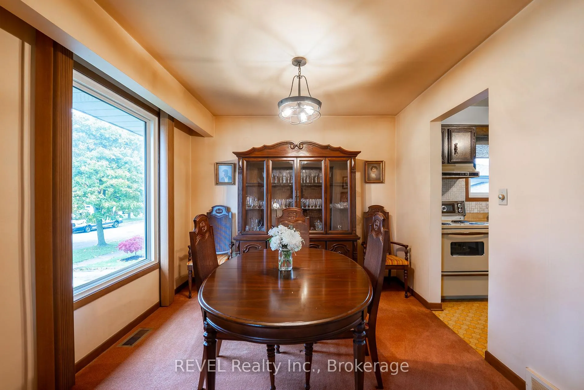 Photo 12 of 7984 Thorton Street, Niagara Falls, Ascot — HOMEH